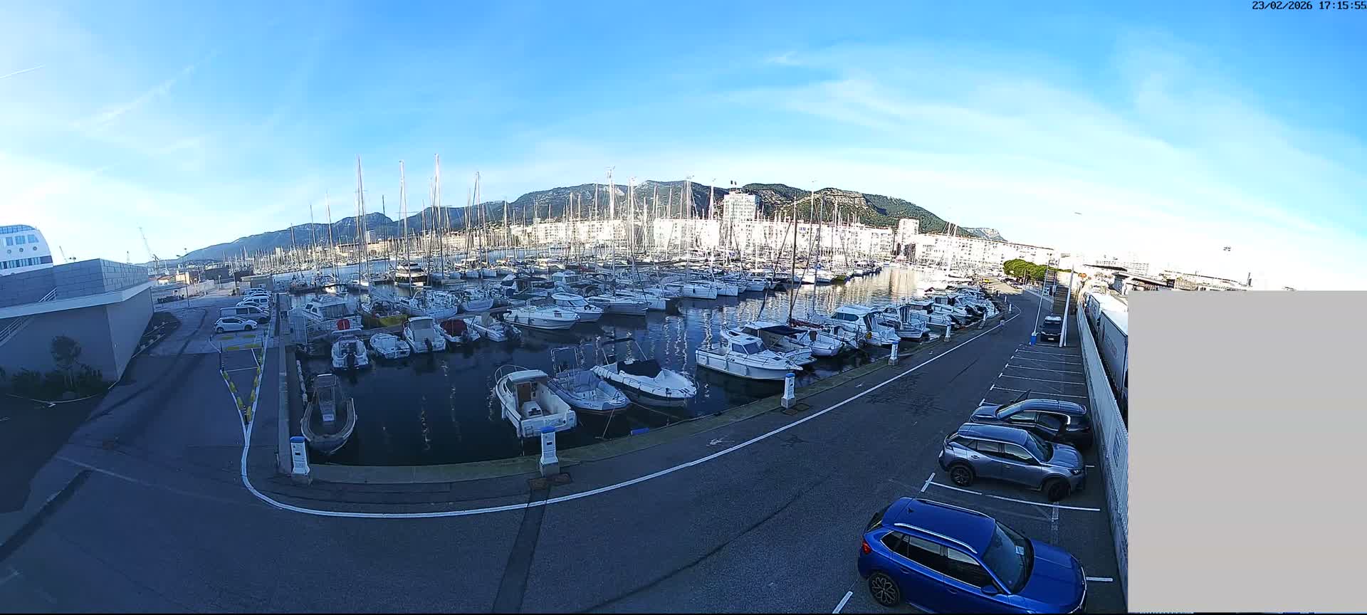 Toulon City & Port Vieille Darse Live Cam - Toulon, Var, Provence-Alpes-Côte d’Azur, France