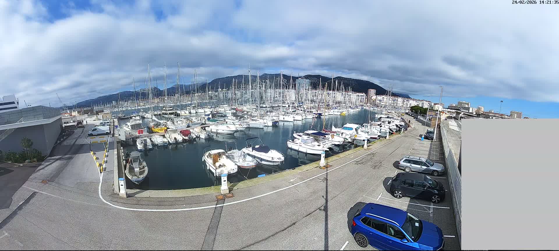 Toulon City & Port Vieille Darse Live Cam - Toulon, Var, Provence-Alpes-Côte d’Azur, France