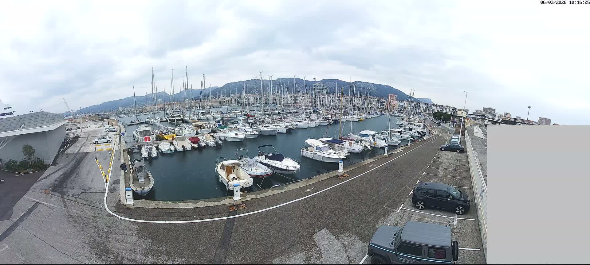 Toulon City & Port Vieille Darse Live Cam - Toulon, Var, Provence-Alpes-Côte d’Azur, France