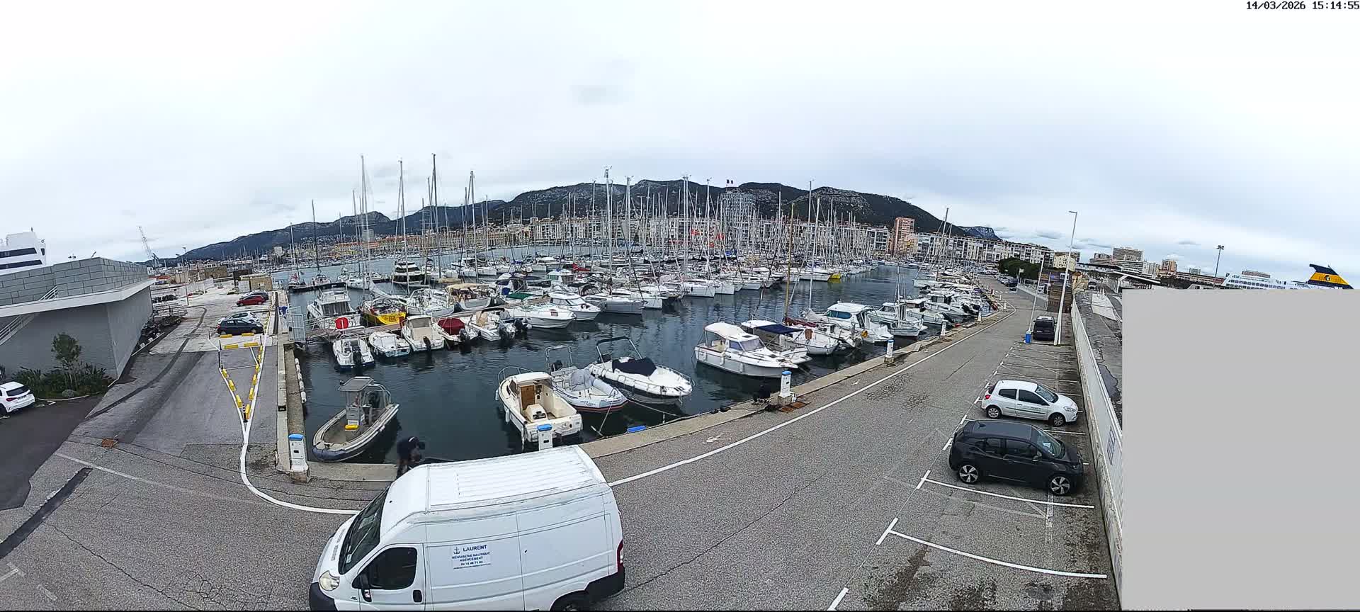 Toulon City & Port Vieille Darse Live Cam - Toulon, Var, Provence-Alpes-Côte d’Azur, France