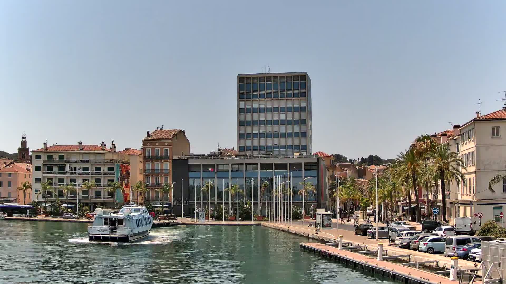 La Seyne-Sur-Mer & Toulon City View from La Seyne- Sur-Mer Port Live Cam - Toulon, Var, Provence-Alpes-Côte d’Azur, France