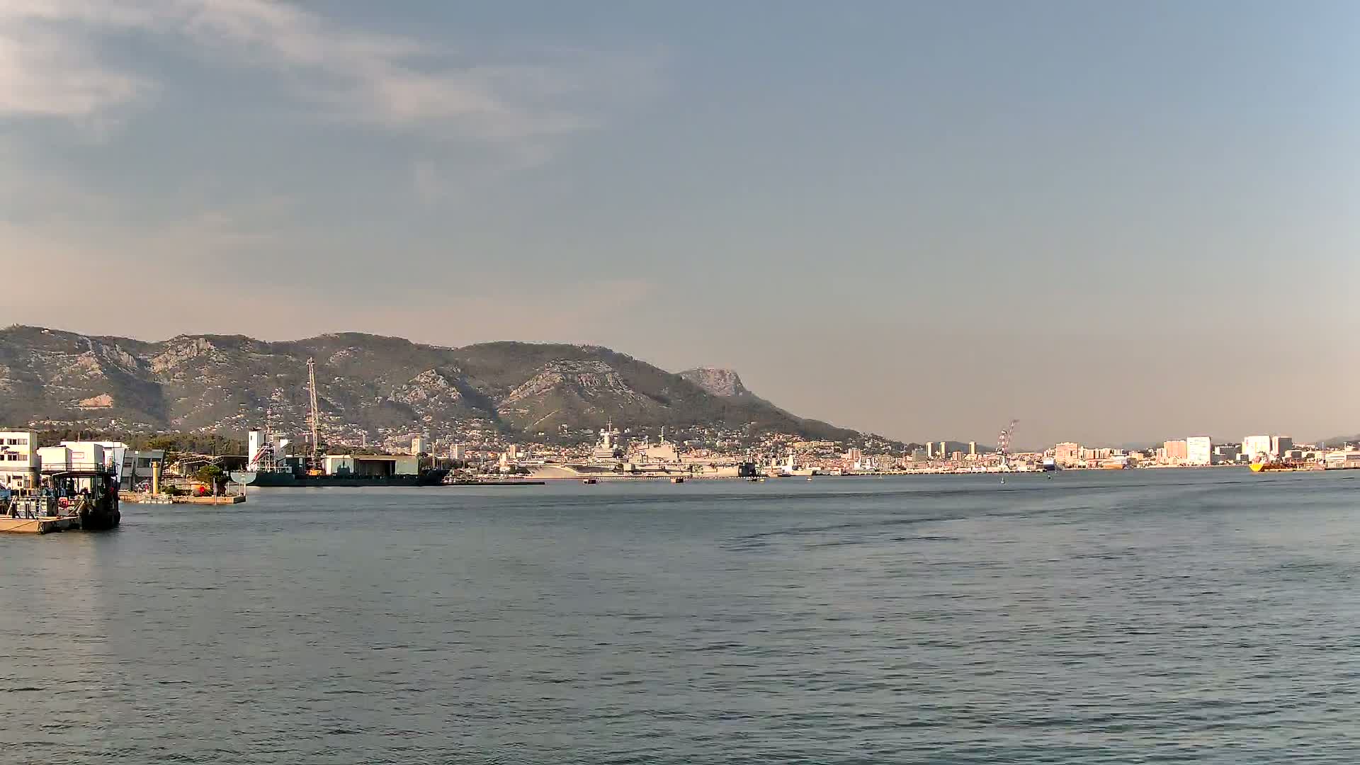 La Seyne-Sur-Mer & Toulon City View from La Seyne- Sur-Mer Port Live Cam - Toulon, Var, Provence-Alpes-Côte d’Azur, France
