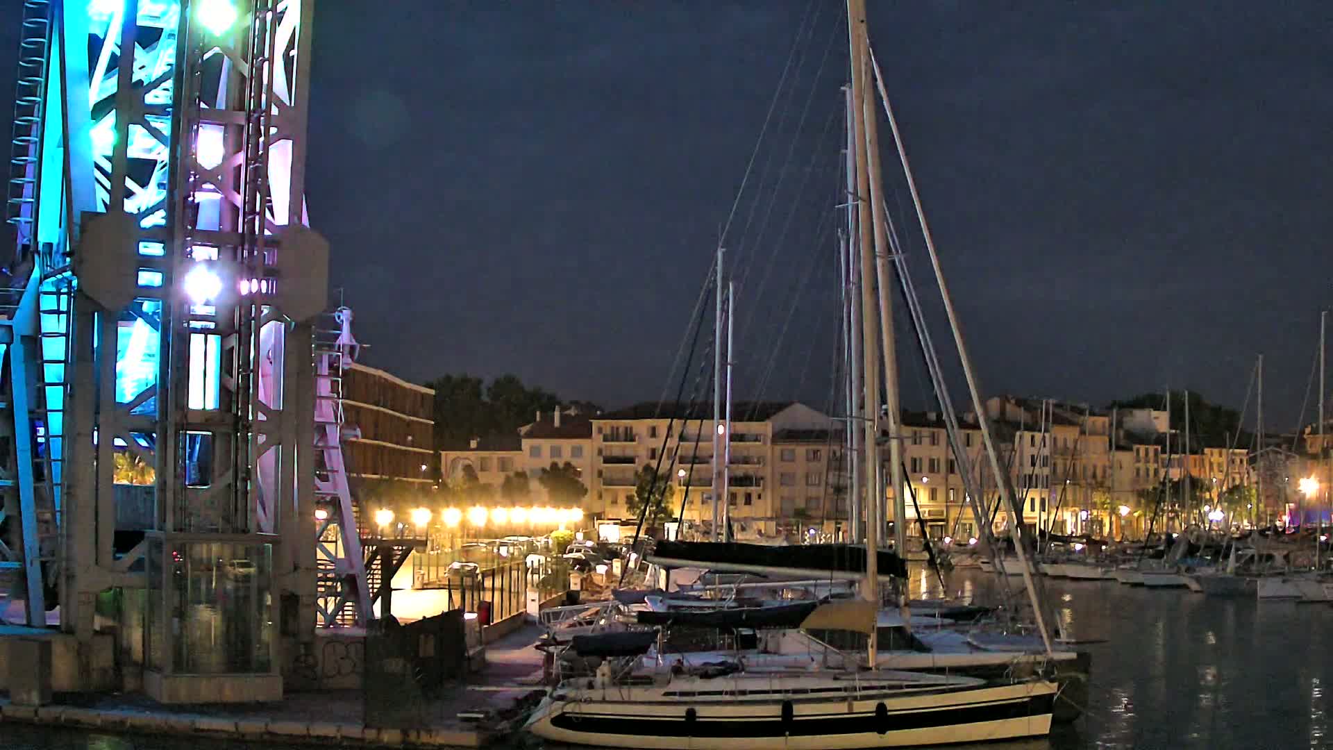 La Seyne-Sur-Mer & Toulon City View from La Seyne- Sur-Mer Port Live Cam - Toulon, Var, Provence-Alpes-Côte d’Azur, France