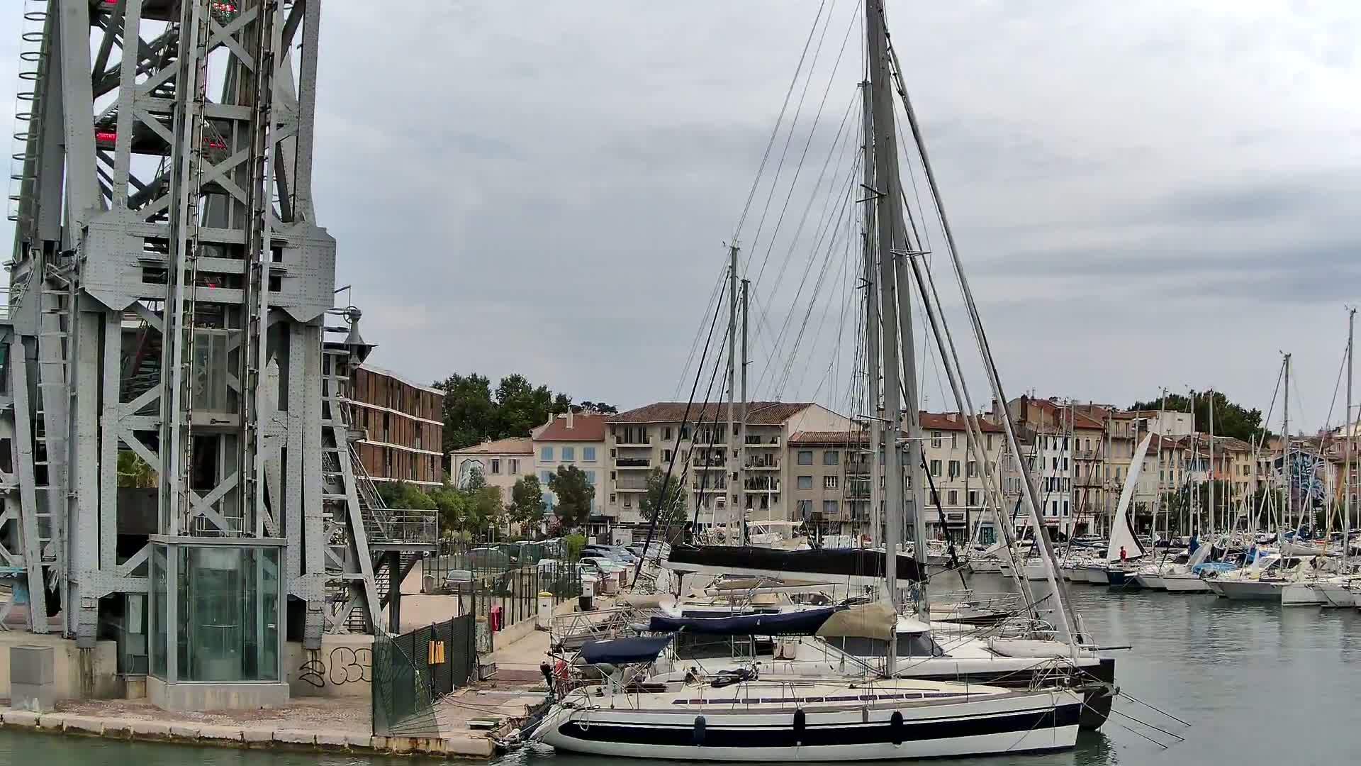 La Seyne-Sur-Mer & Toulon City View from La Seyne- Sur-Mer Port Live Cam - Toulon, Var, Provence-Alpes-Côte d’Azur, France