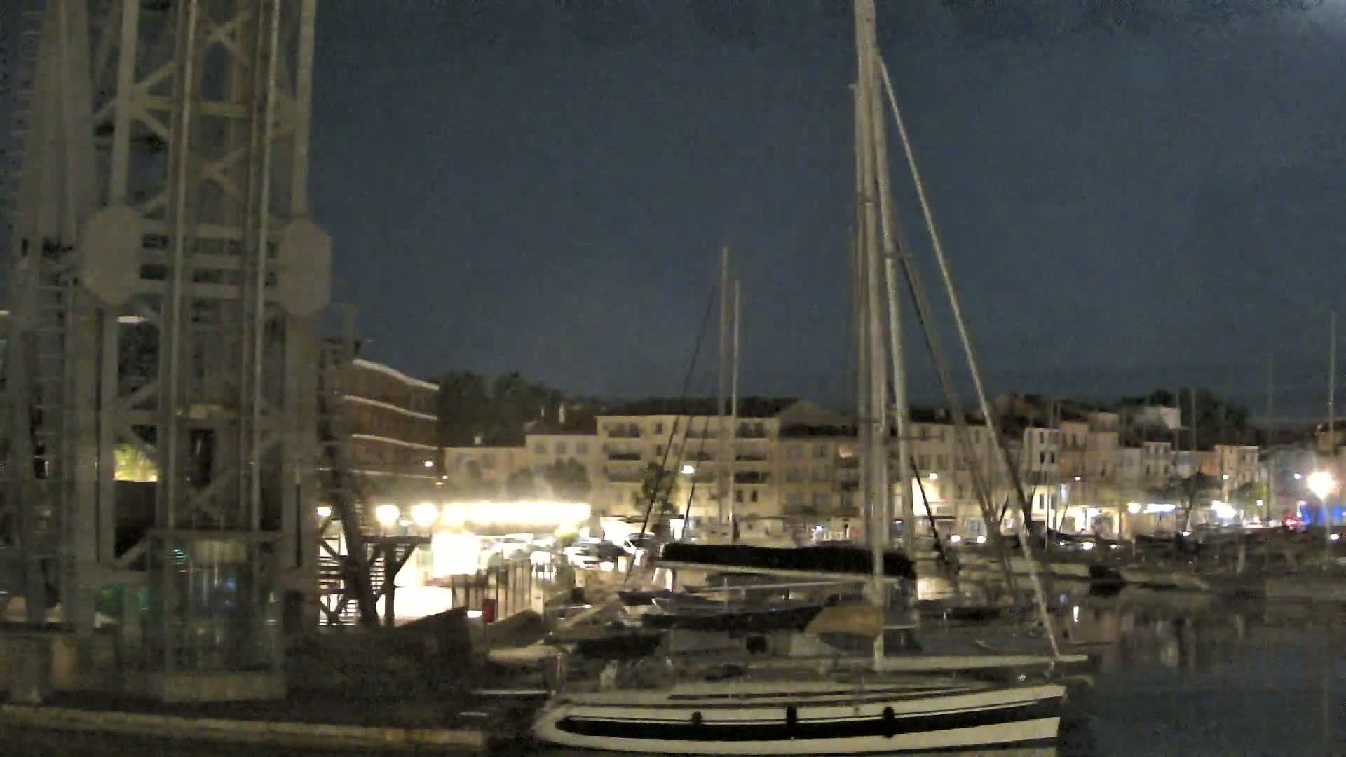La Seyne-Sur-Mer & Toulon City View from La Seyne- Sur-Mer Port Live Cam - Toulon, Var, Provence-Alpes-Côte d’Azur, France