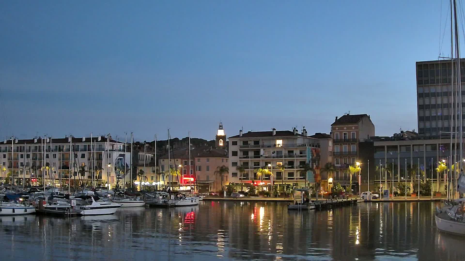 La Seyne-Sur-Mer & Toulon City View from La Seyne- Sur-Mer Port Live Cam - Toulon, Var, Provence-Alpes-Côte d’Azur, France