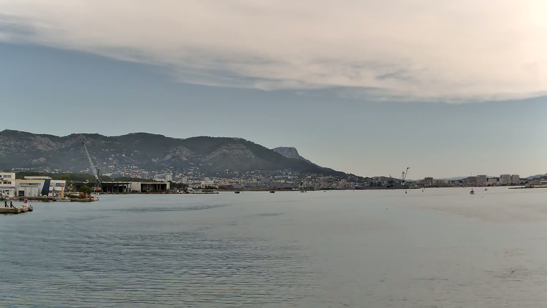 La Seyne-Sur-Mer & Toulon City View from La Seyne- Sur-Mer Port Live Cam - Toulon, Var, Provence-Alpes-Côte d’Azur, France