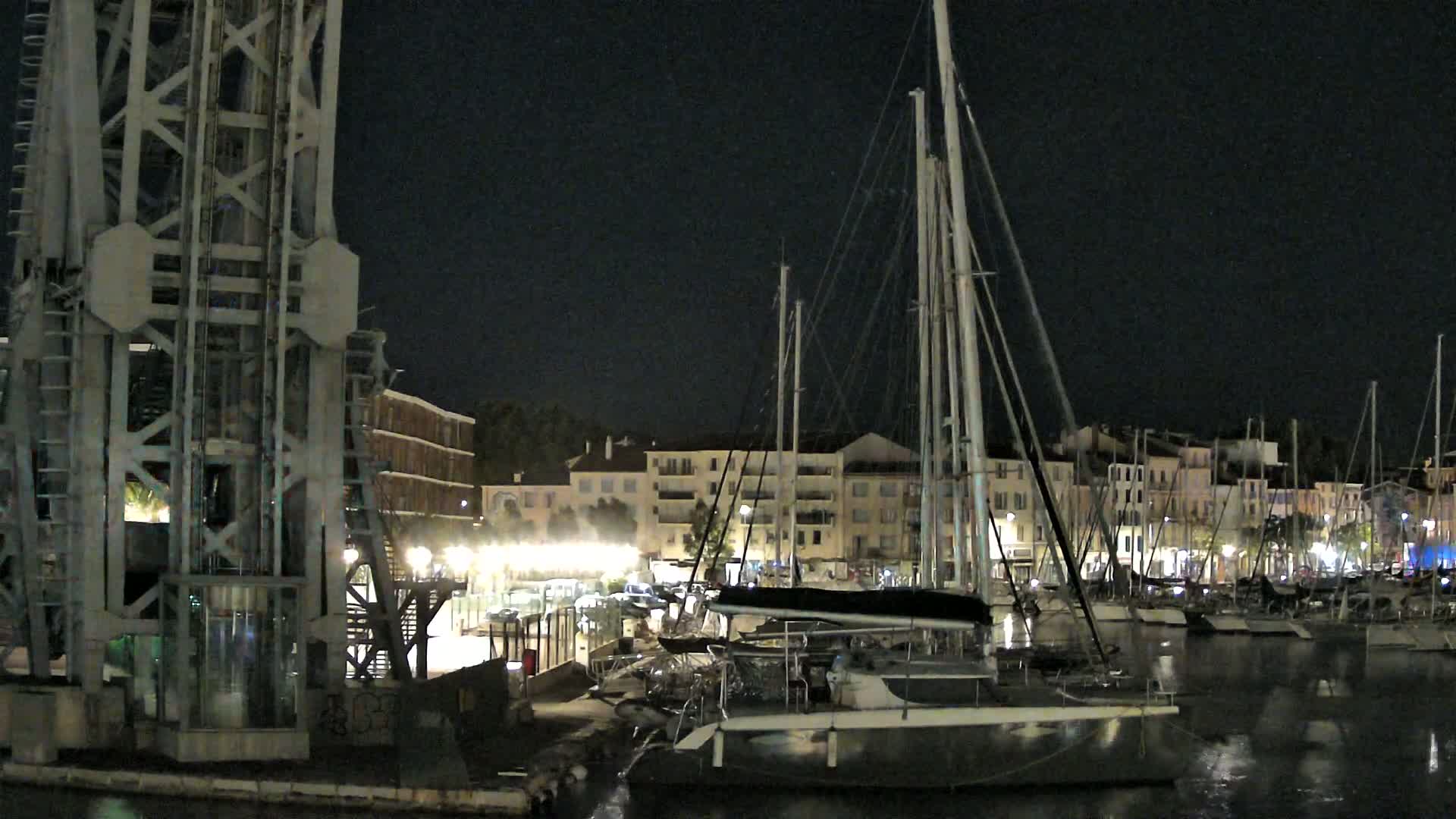 La Seyne-Sur-Mer & Toulon City View from La Seyne- Sur-Mer Port Live Cam - Toulon, Var, Provence-Alpes-Côte d’Azur, France
