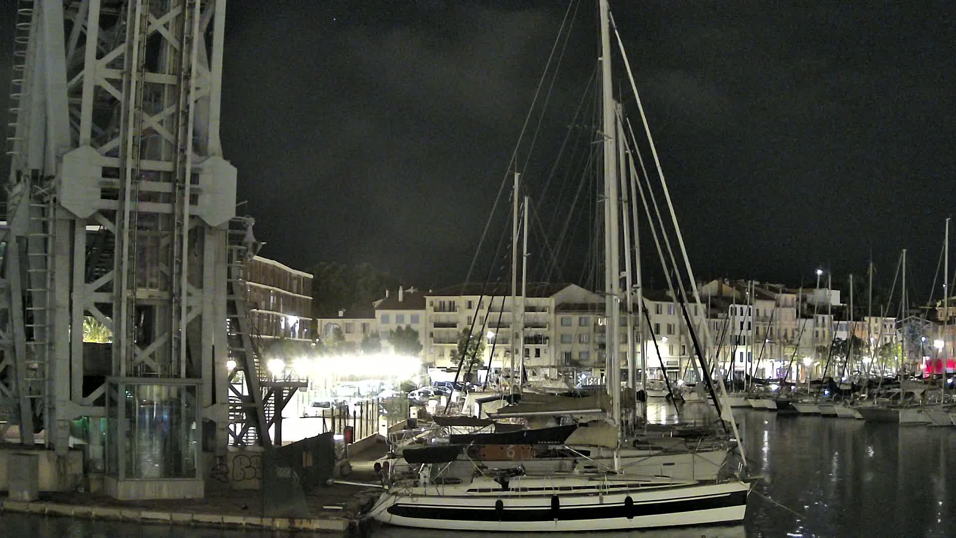 La Seyne-Sur-Mer & Toulon City View from La Seyne- Sur-Mer Port Live Cam - Toulon, Var, Provence-Alpes-Côte d’Azur, France