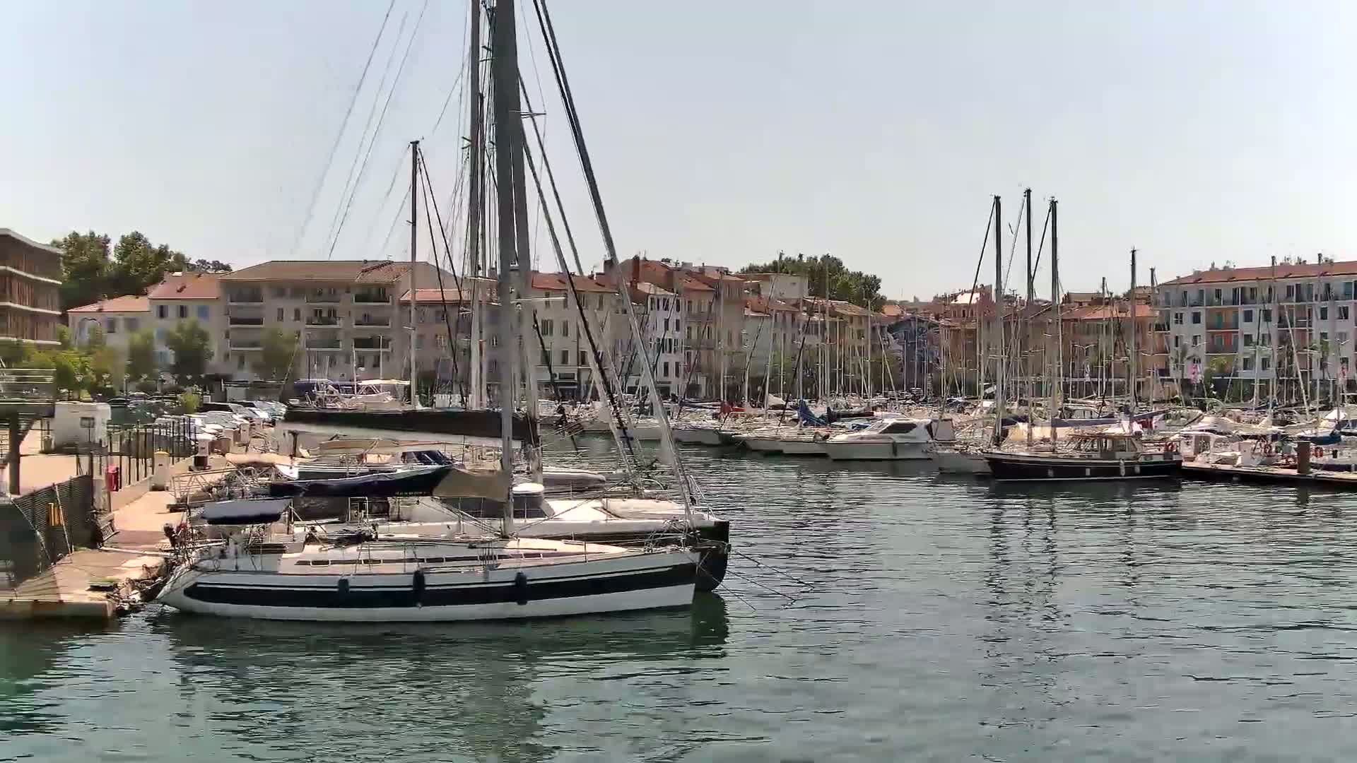 La Seyne-Sur-Mer & Toulon City View from La Seyne- Sur-Mer Port Live Cam - Toulon, Var, Provence-Alpes-Côte d’Azur, France