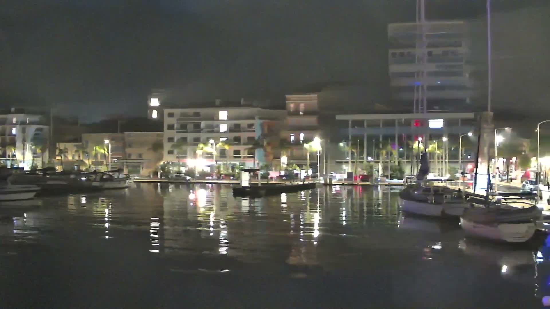 La Seyne-Sur-Mer & Toulon City View from La Seyne- Sur-Mer Port Live Cam - Toulon, Var, Provence-Alpes-Côte d’Azur, France