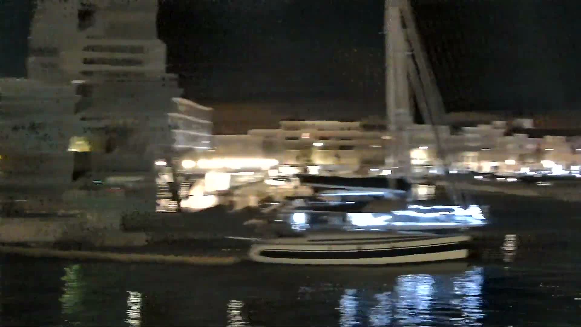 La Seyne-Sur-Mer & Toulon City View from La Seyne- Sur-Mer Port Live Cam - Toulon, Var, Provence-Alpes-Côte d’Azur, France