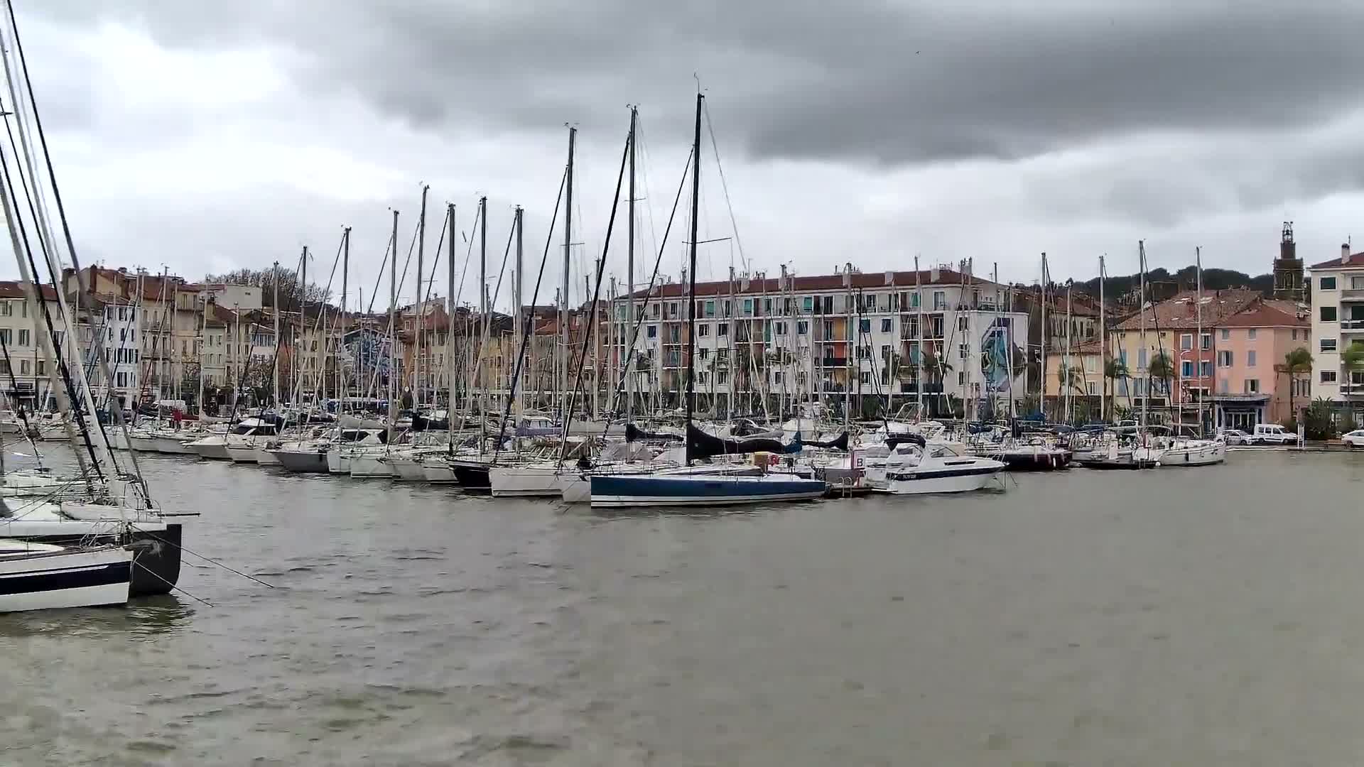 La Seyne-Sur-Mer & Toulon City View from La Seyne- Sur-Mer Port Live Cam - Toulon, Var, Provence-Alpes-Côte d’Azur, France