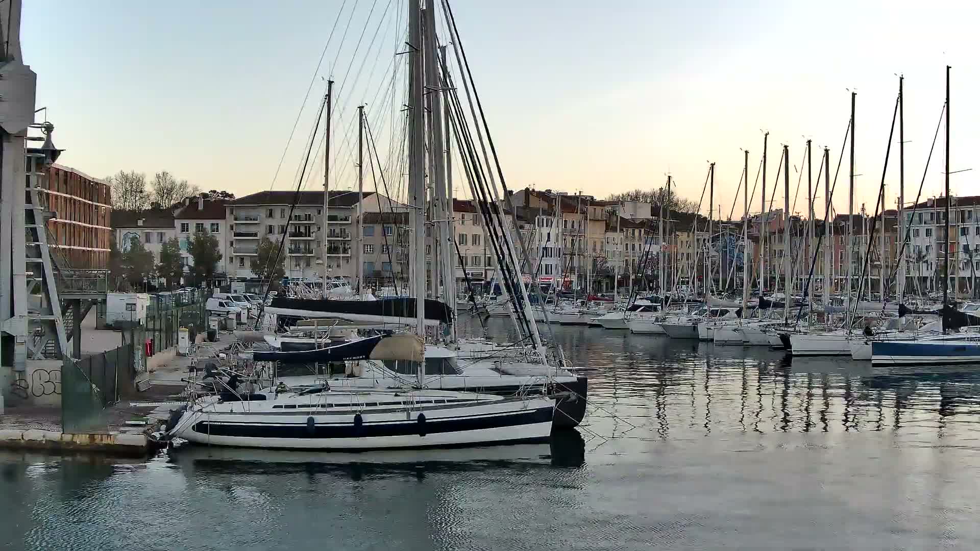 La Seyne-Sur-Mer & Toulon City View from La Seyne- Sur-Mer Port Live Cam - Toulon, Var, Provence-Alpes-Côte d’Azur, France