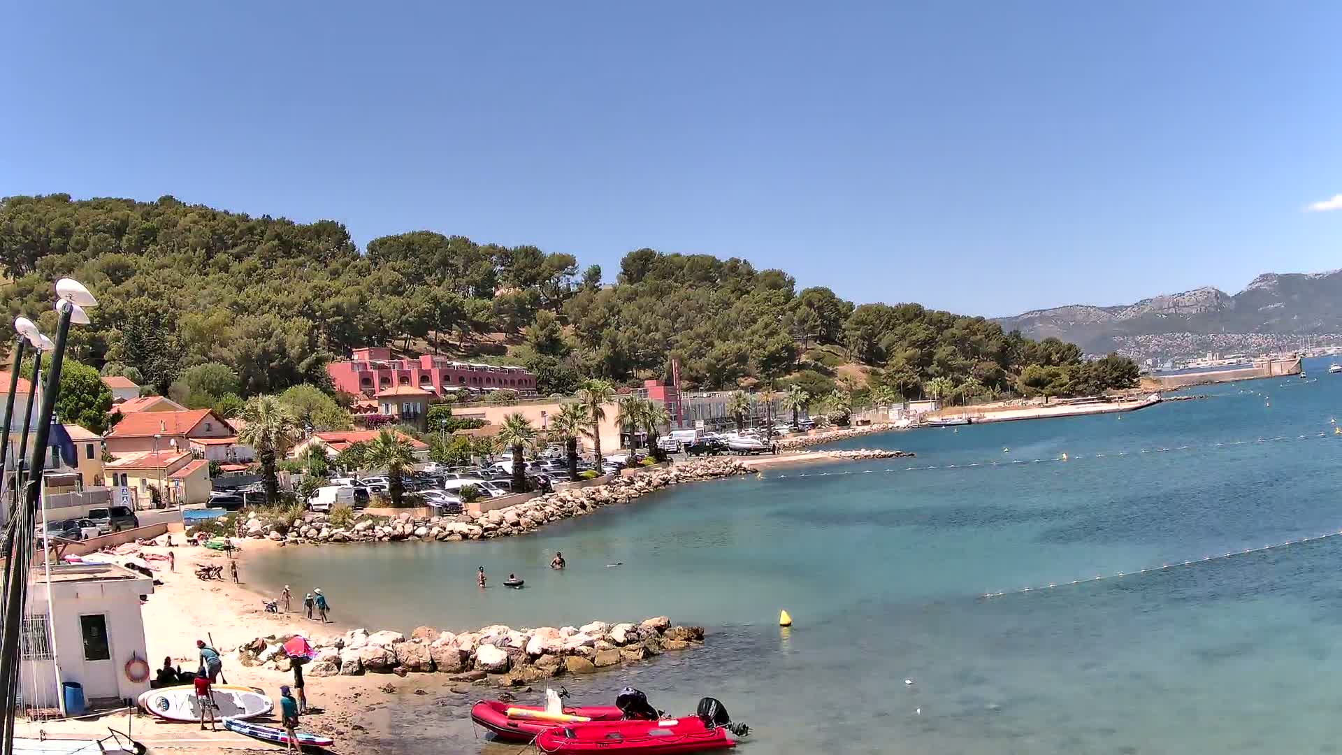 Port de plaisance de Saint-Mandrier-Sur-Mer & Plage de la Vieille/Plage du Canon Beach Live Cam - Toulon, Var, 	Provence-Alpes-Côte d’Azur, France
