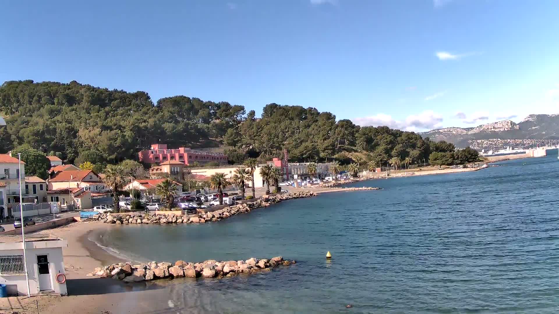 Port de plaisance de Saint-Mandrier-Sur-Mer & Plage de la Vieille/Plage du Canon Beach Live Cam - Toulon, Var, 	Provence-Alpes-Côte d’Azur, France