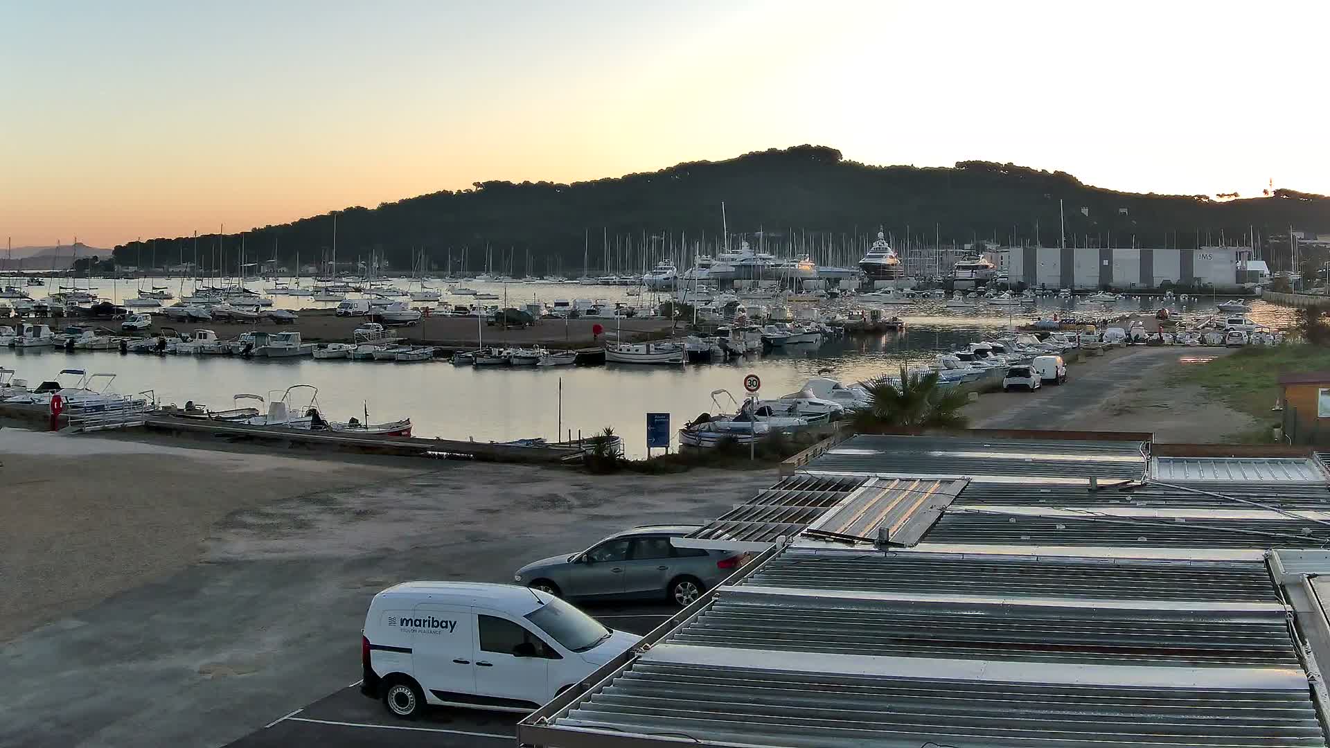 La Seyne-Sur-Mer & Toulon City View from Port du Lazaret View Live Cam - Toulon, Var, Provence-Alpes-Côte d’Azur, France