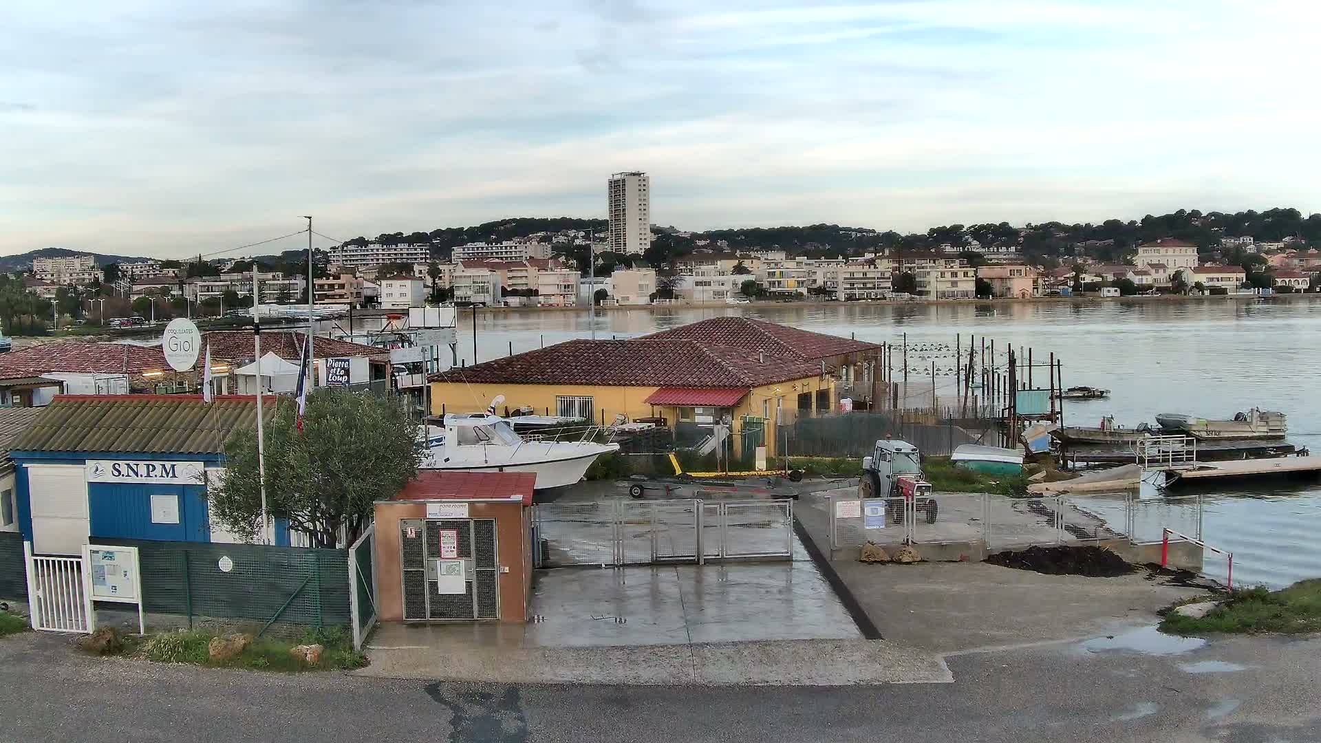 La Seyne-Sur-Mer & Toulon City View from Port du Lazaret View Live Cam - Toulon, Var, Provence-Alpes-Côte d’Azur, France