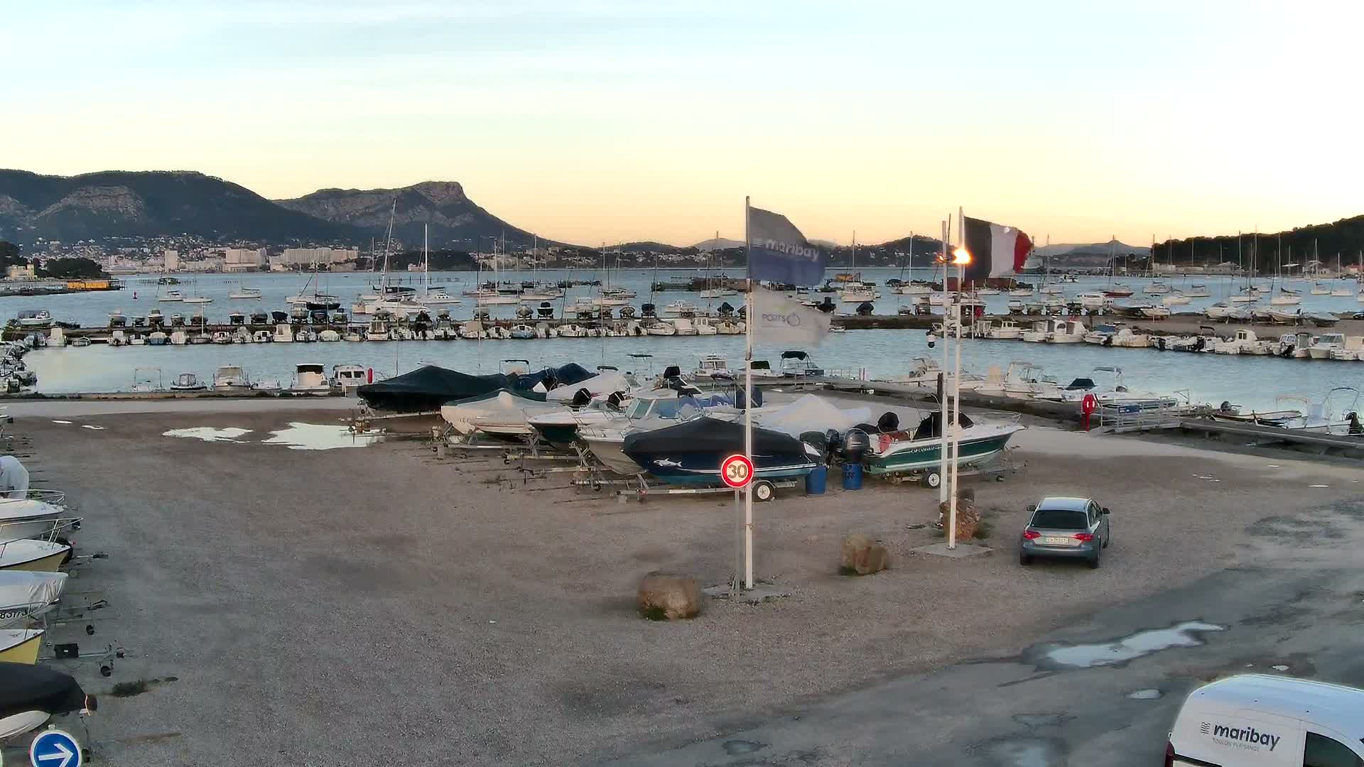 La Seyne-Sur-Mer & Toulon City View from Port du Lazaret View Live Cam - Toulon, Var, Provence-Alpes-Côte d’Azur, France