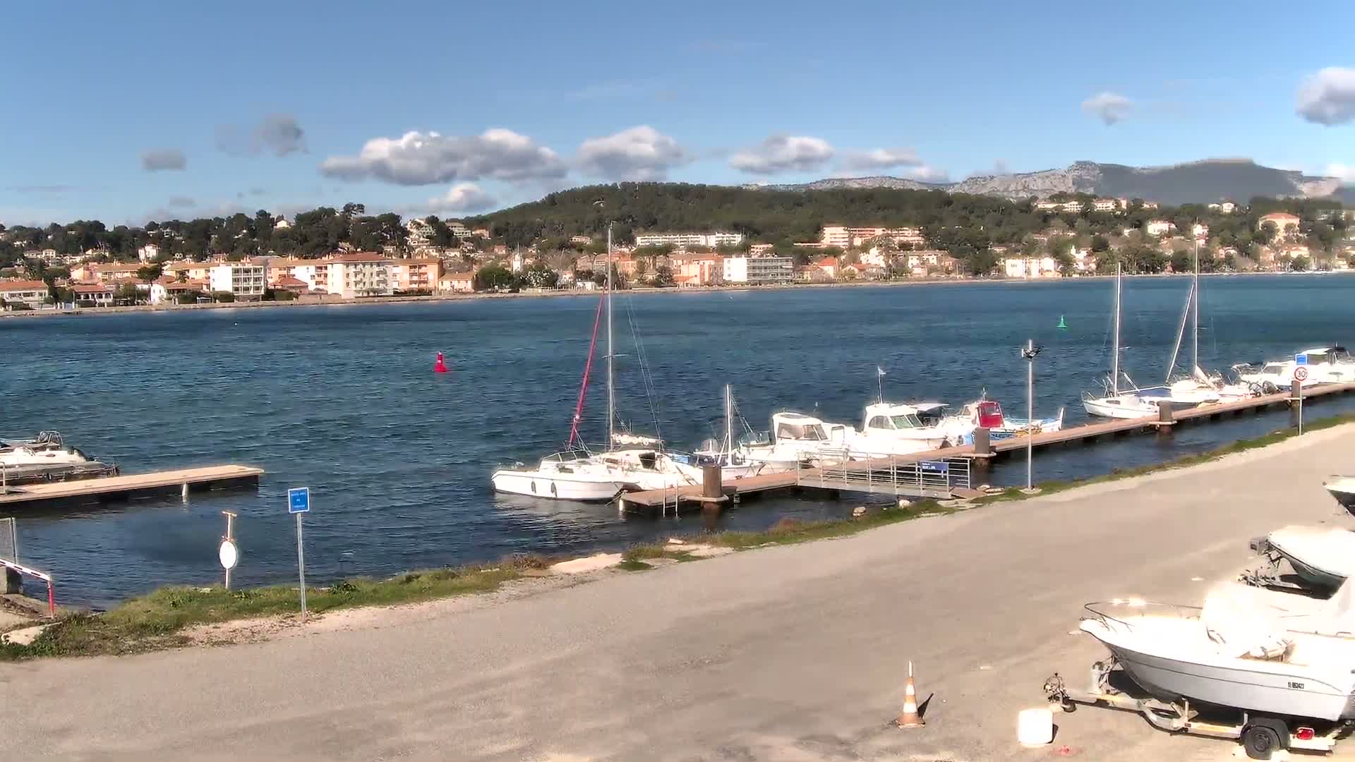 La Seyne-Sur-Mer & Toulon City View from Port du Lazaret View Live Cam - Toulon, Var, Provence-Alpes-Côte d’Azur, France