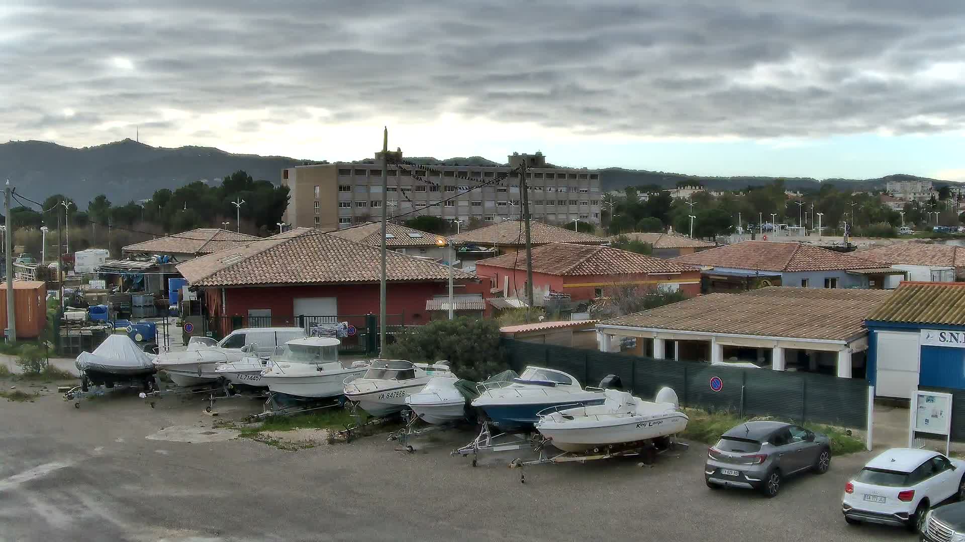 La Seyne-Sur-Mer & Toulon City View from Port du Lazaret View Live Cam - Toulon, Var, Provence-Alpes-Côte d’Azur, France