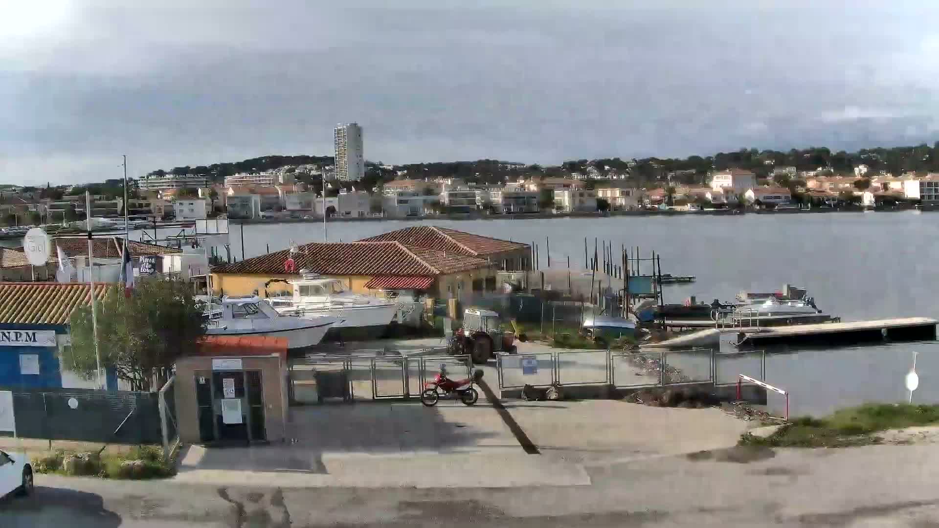 La Seyne-Sur-Mer & Toulon City View from Port du Lazaret View Live Cam - Toulon, Var, Provence-Alpes-Côte d’Azur, France