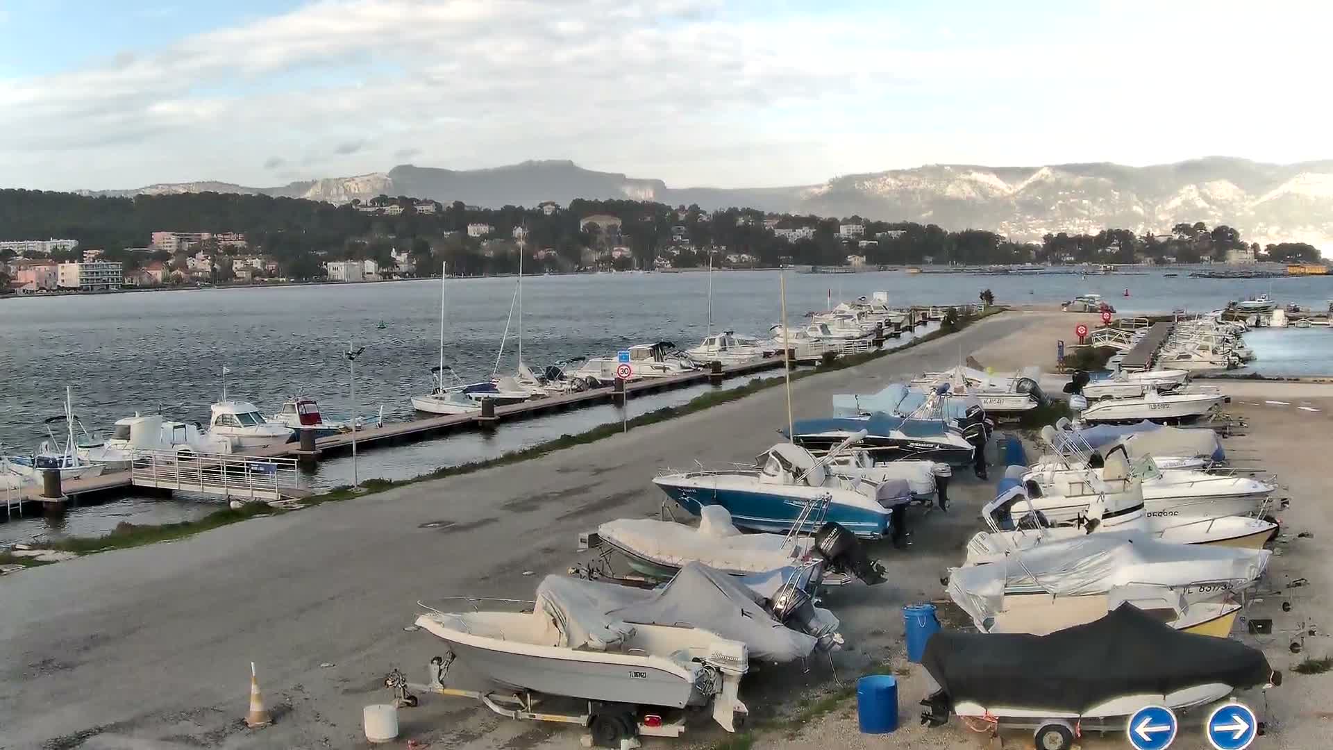 La Seyne-Sur-Mer & Toulon City View from Port du Lazaret View Live Cam - Toulon, Var, Provence-Alpes-Côte d’Azur, France