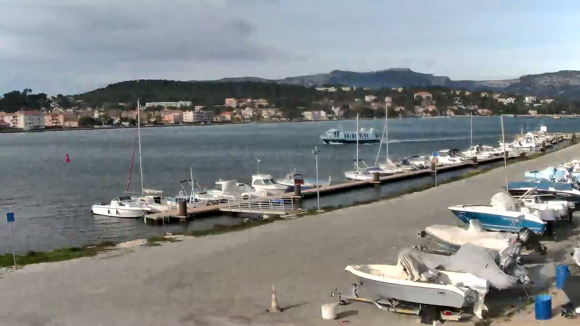 La Seyne-Sur-Mer & Toulon City View from Port du Lazaret View Live Cam - Toulon, Var, Provence-Alpes-Côte d’Azur, France