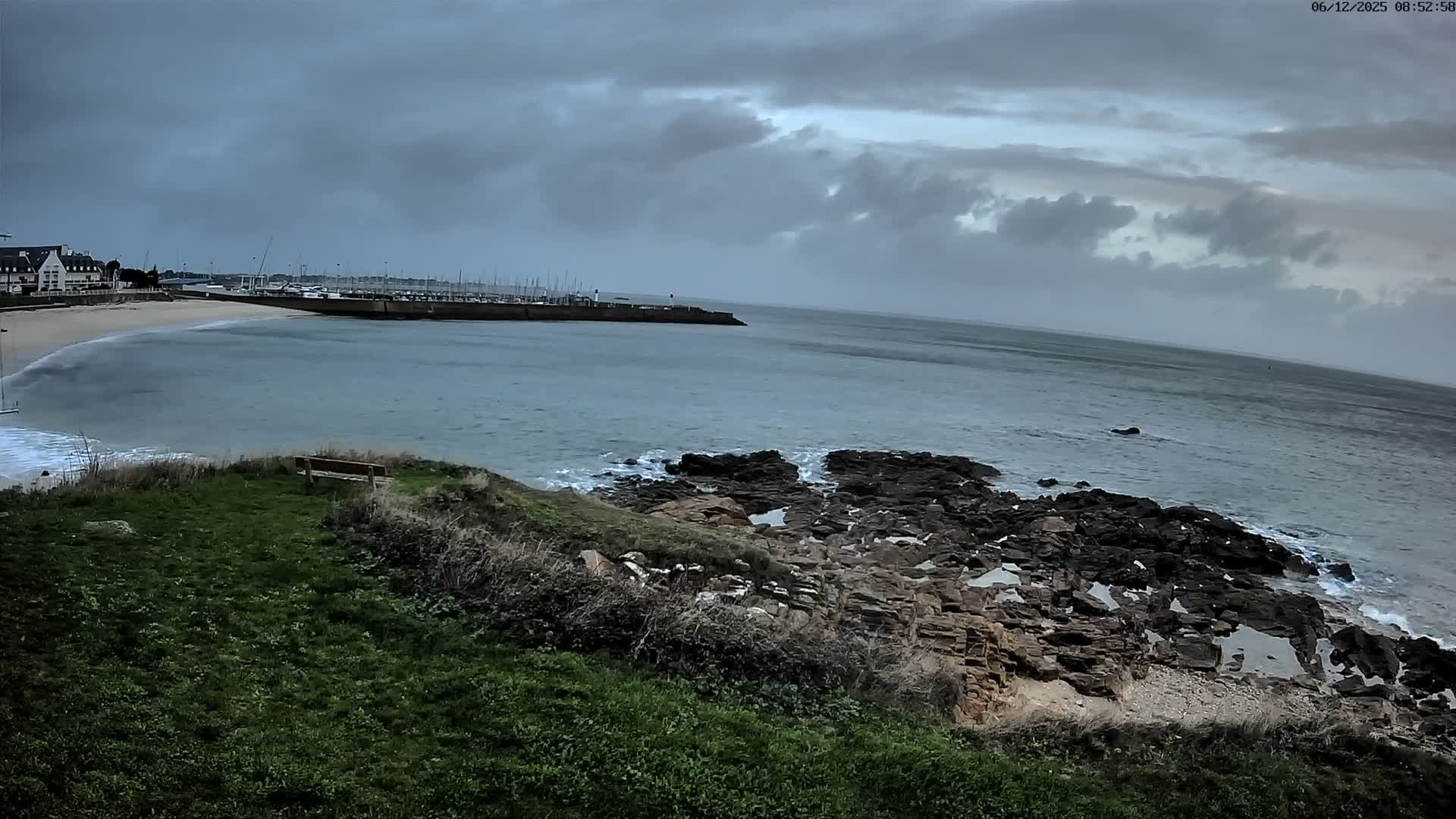 Quiberon, ASNQ & Plage du Porigo Beach Live Cam - Lorient, Morbihan, Bretagne, France