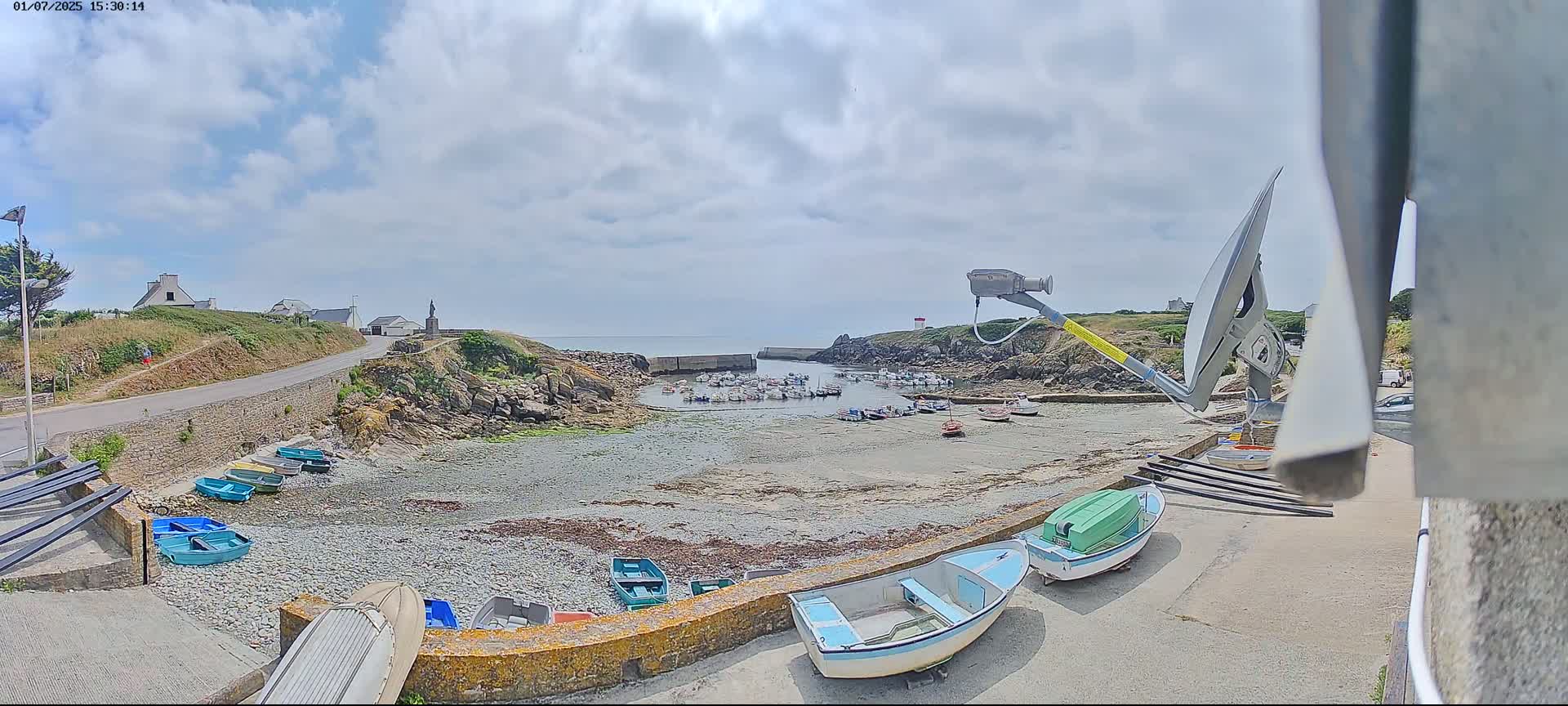 Plouhinec, Pors Poulhan Port Live Cam - Quimper, Finistère, Bretagne, France