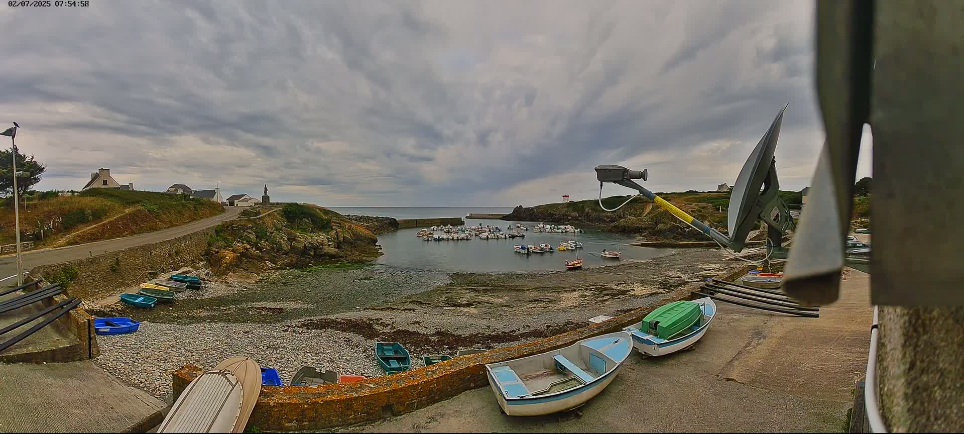 Plouhinec, Pors Poulhan Port Live Cam - Quimper, Finistère, Bretagne, France
