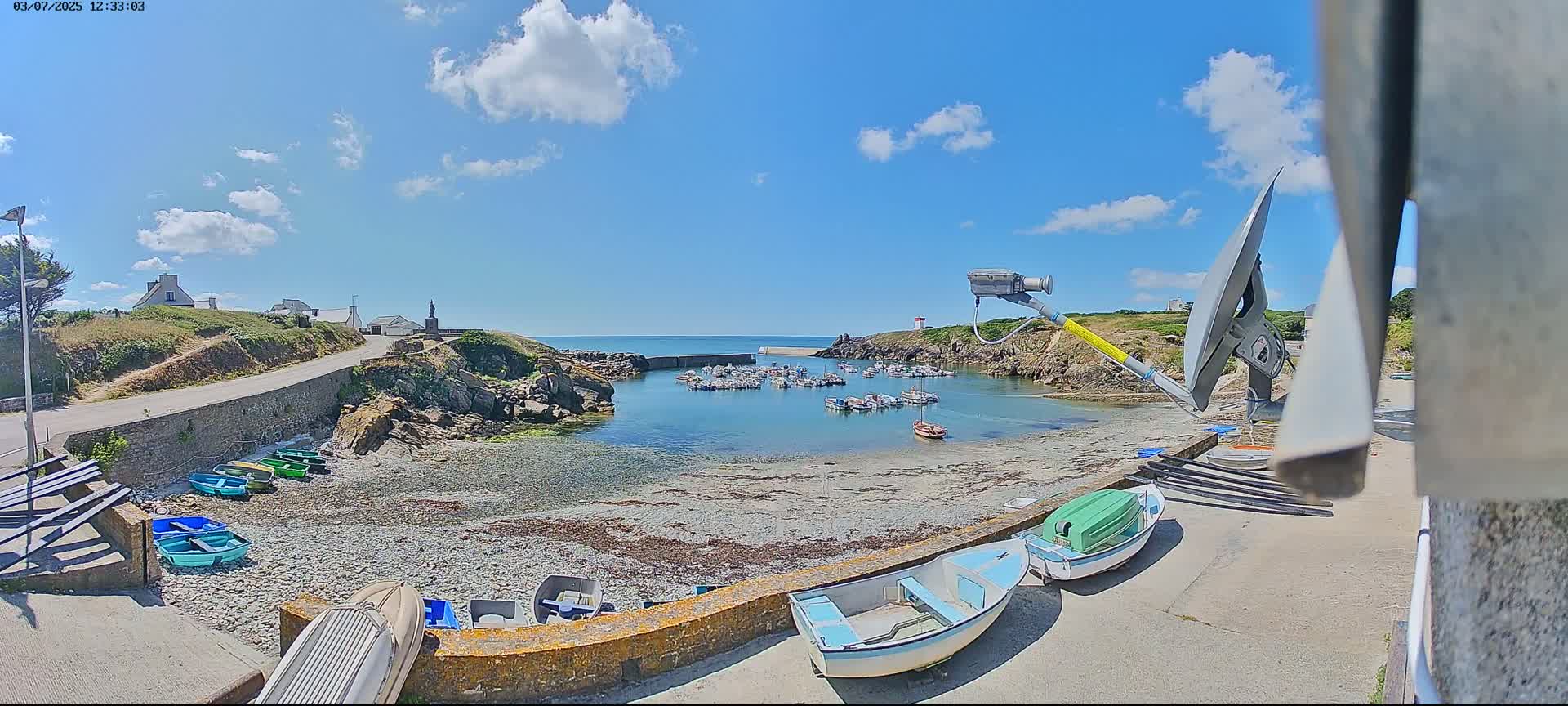 Plouhinec, Pors Poulhan Port Live Cam - Quimper, Finistère, Bretagne, France
