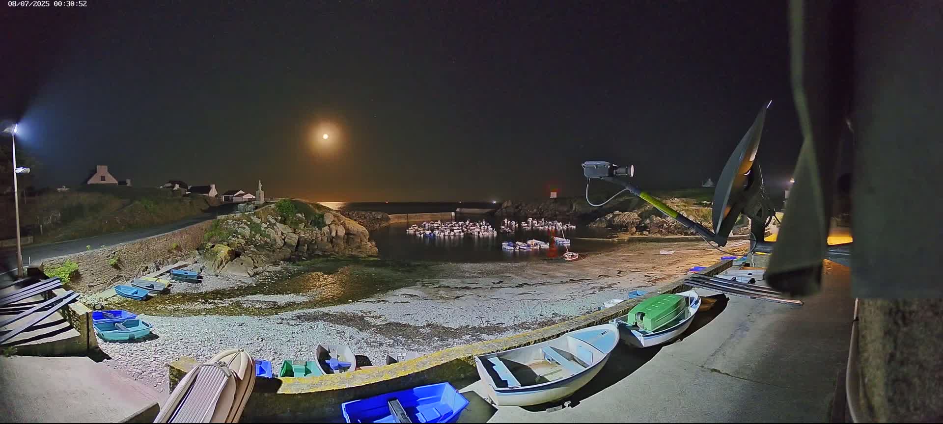 Plouhinec, Pors Poulhan Port Live Cam - Quimper, Finistère, Bretagne, France