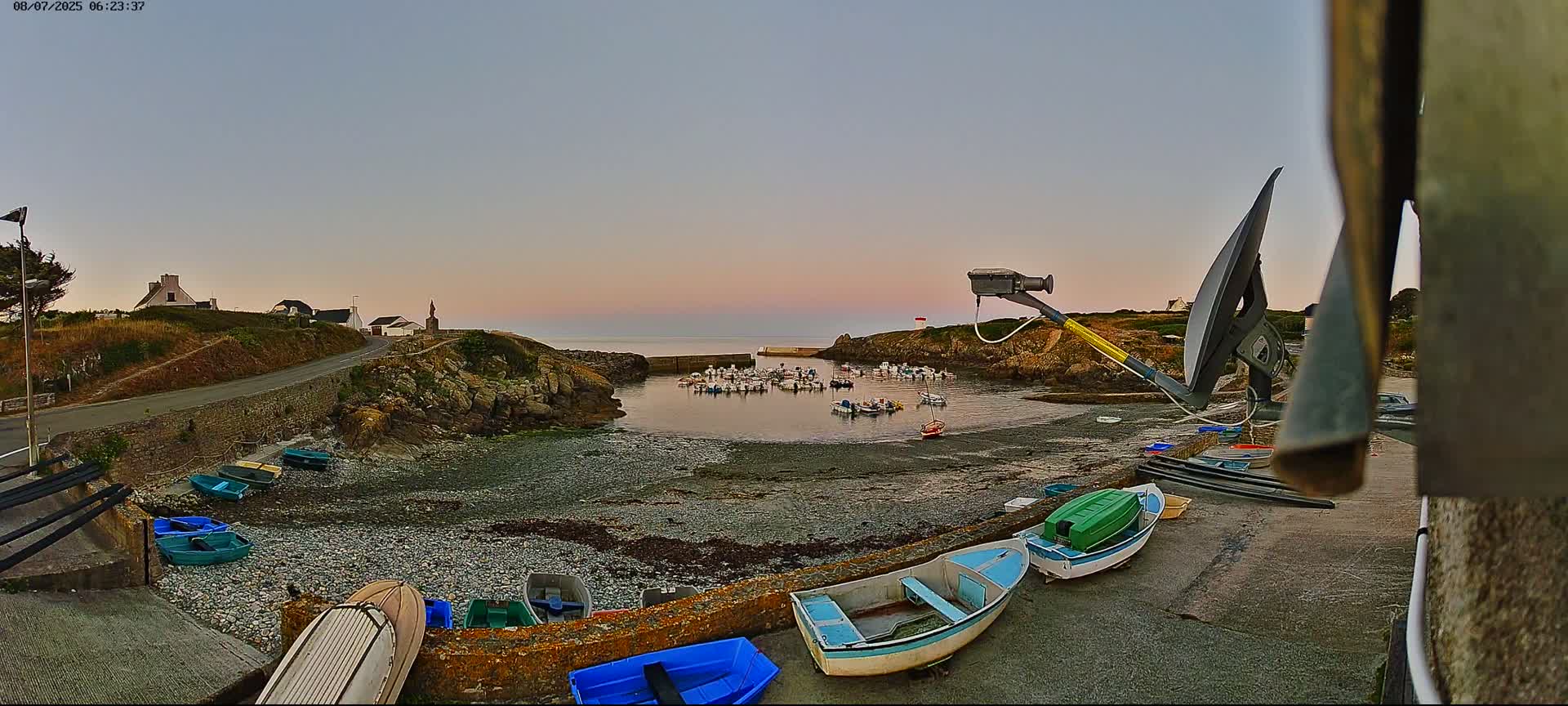 Plouhinec, Pors Poulhan Port Live Cam - Quimper, Finistère, Bretagne, France