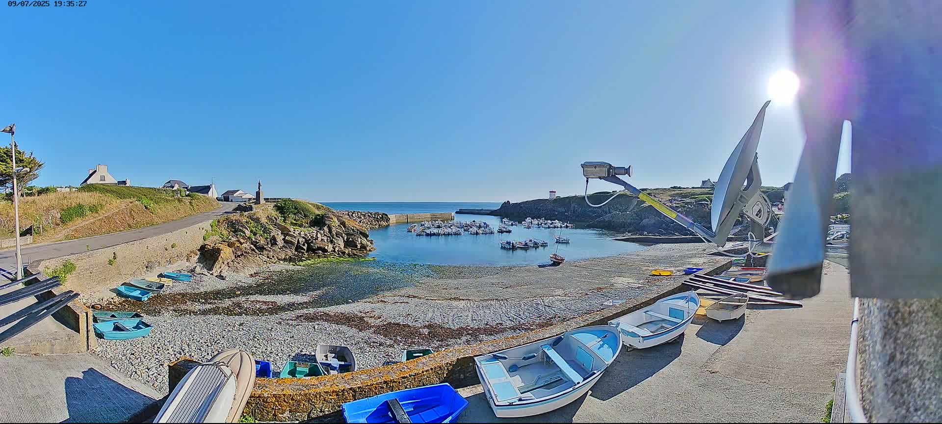 Plouhinec, Pors Poulhan Port Live Cam - Quimper, Finistère, Bretagne, France