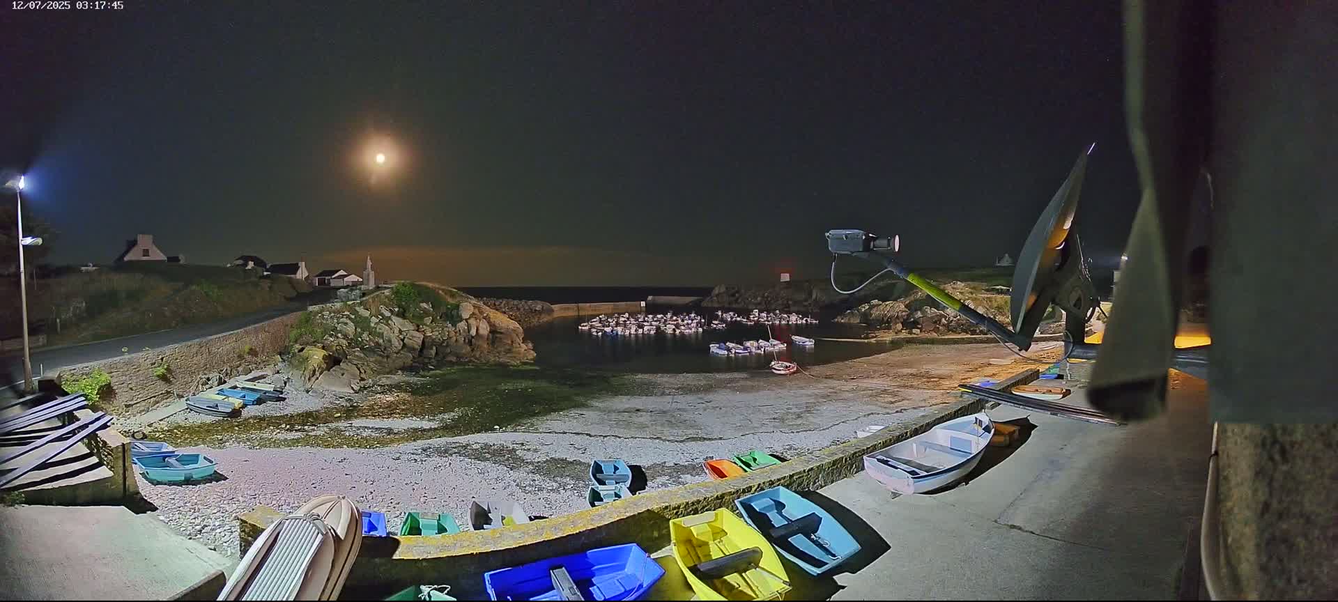 Plouhinec, Pors Poulhan Port Live Cam - Quimper, Finistère, Bretagne, France