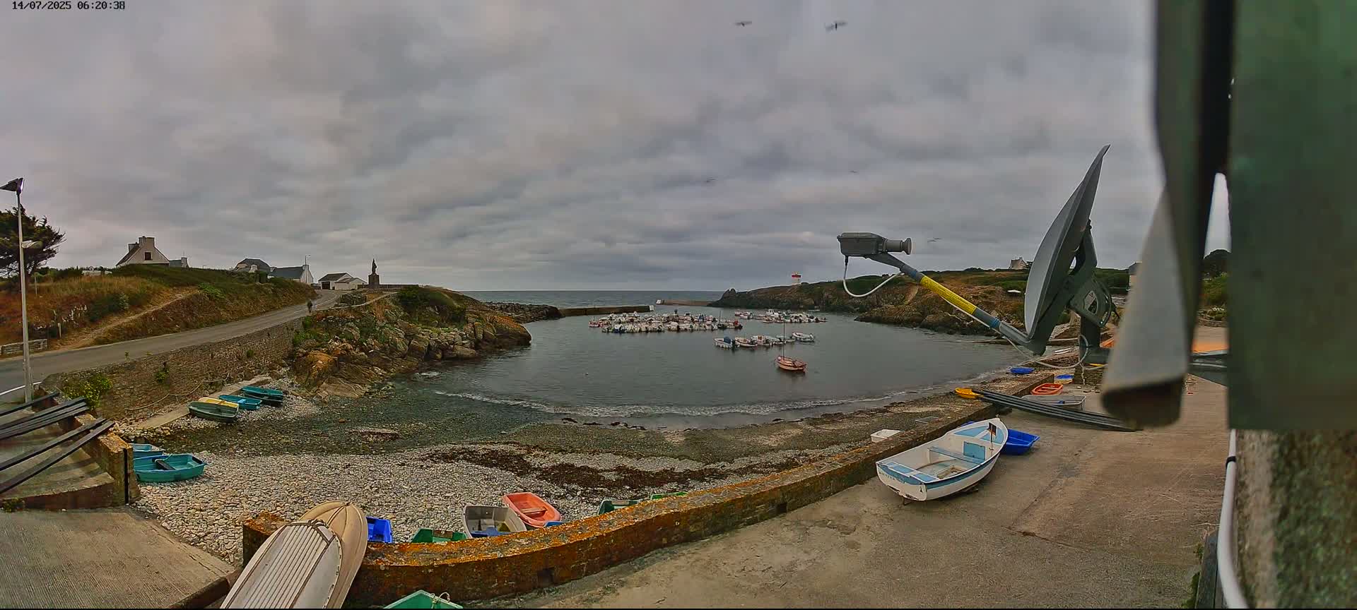 Plouhinec, Pors Poulhan Port Live Cam - Quimper, Finistère, Bretagne, France