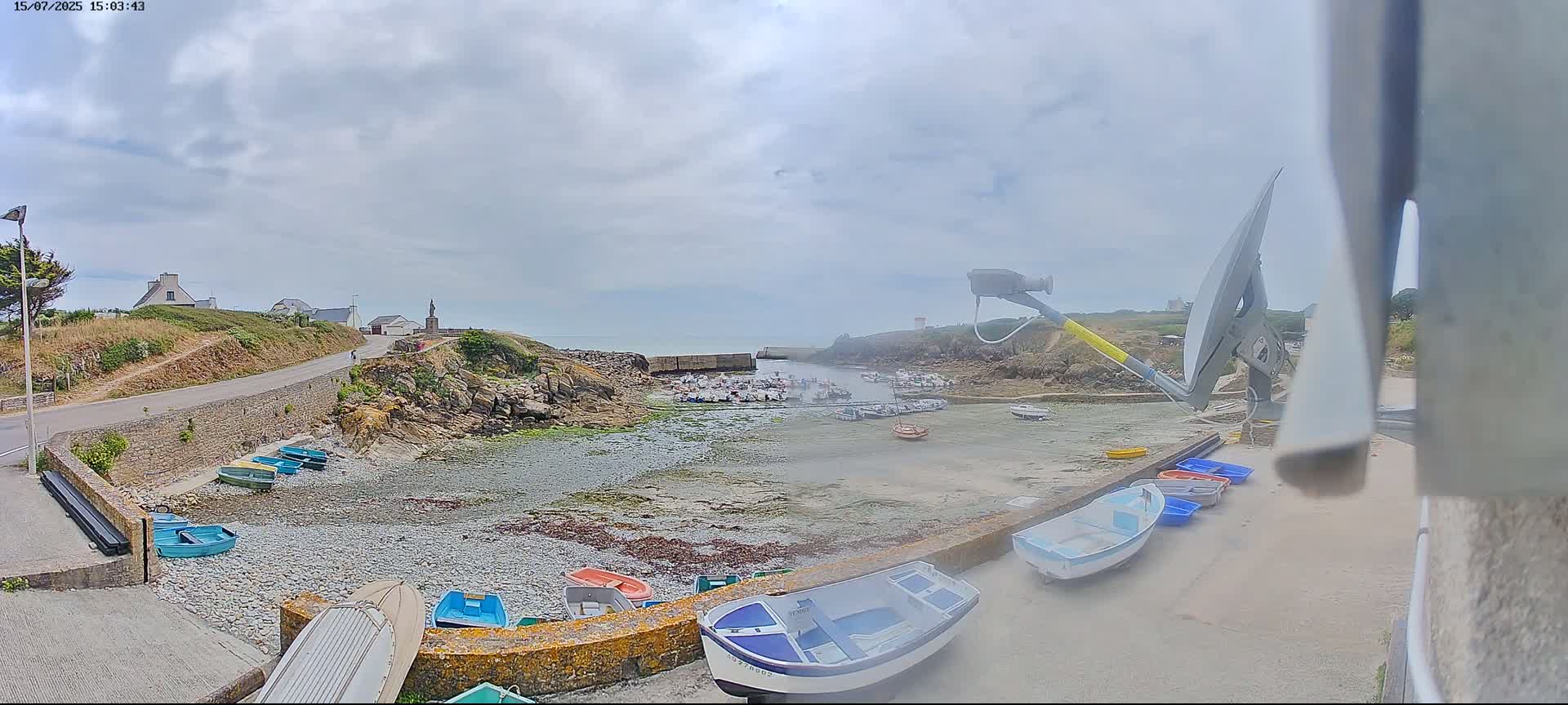 Plouhinec, Pors Poulhan Port Live Cam - Quimper, Finistère, Bretagne, France