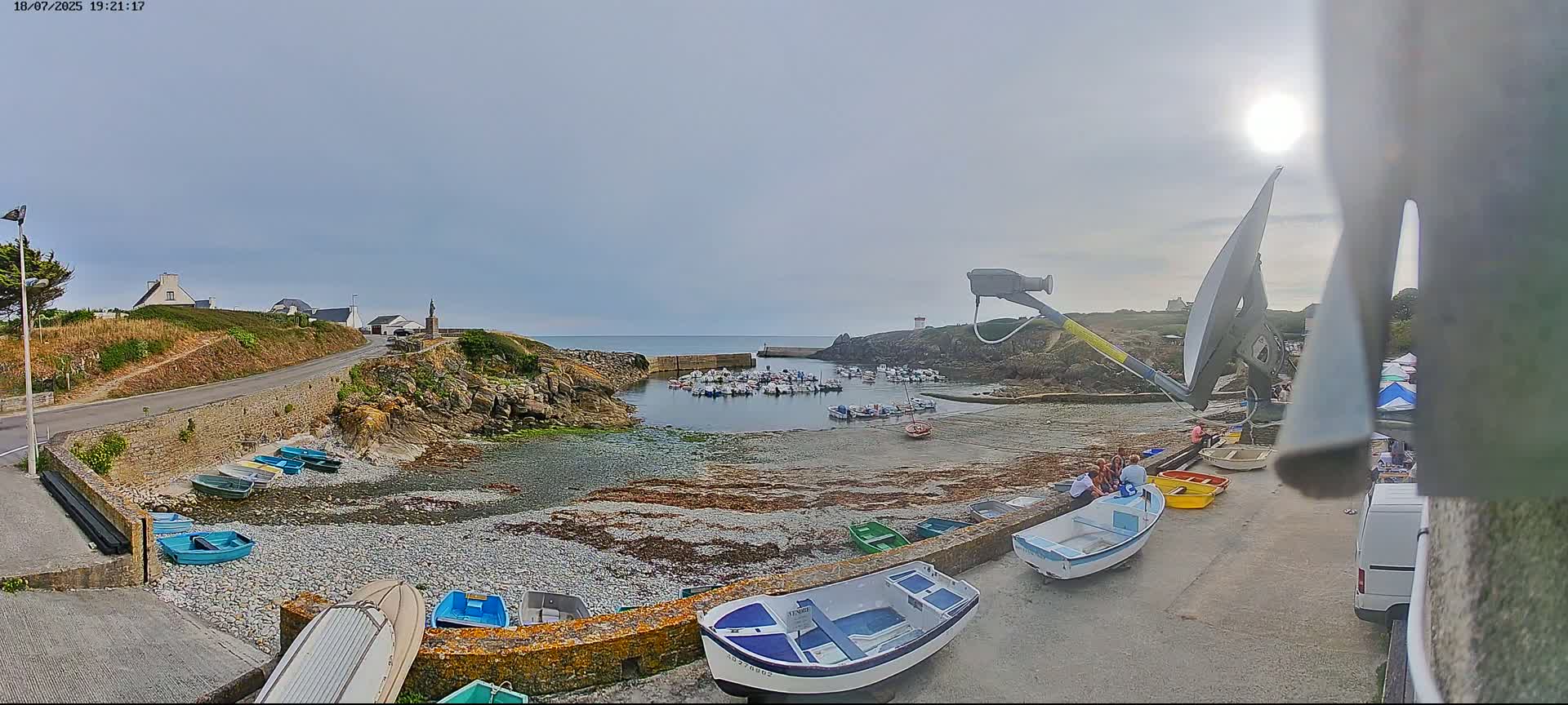 Plouhinec, Pors Poulhan Port Live Cam - Quimper, Finistère, Bretagne, France