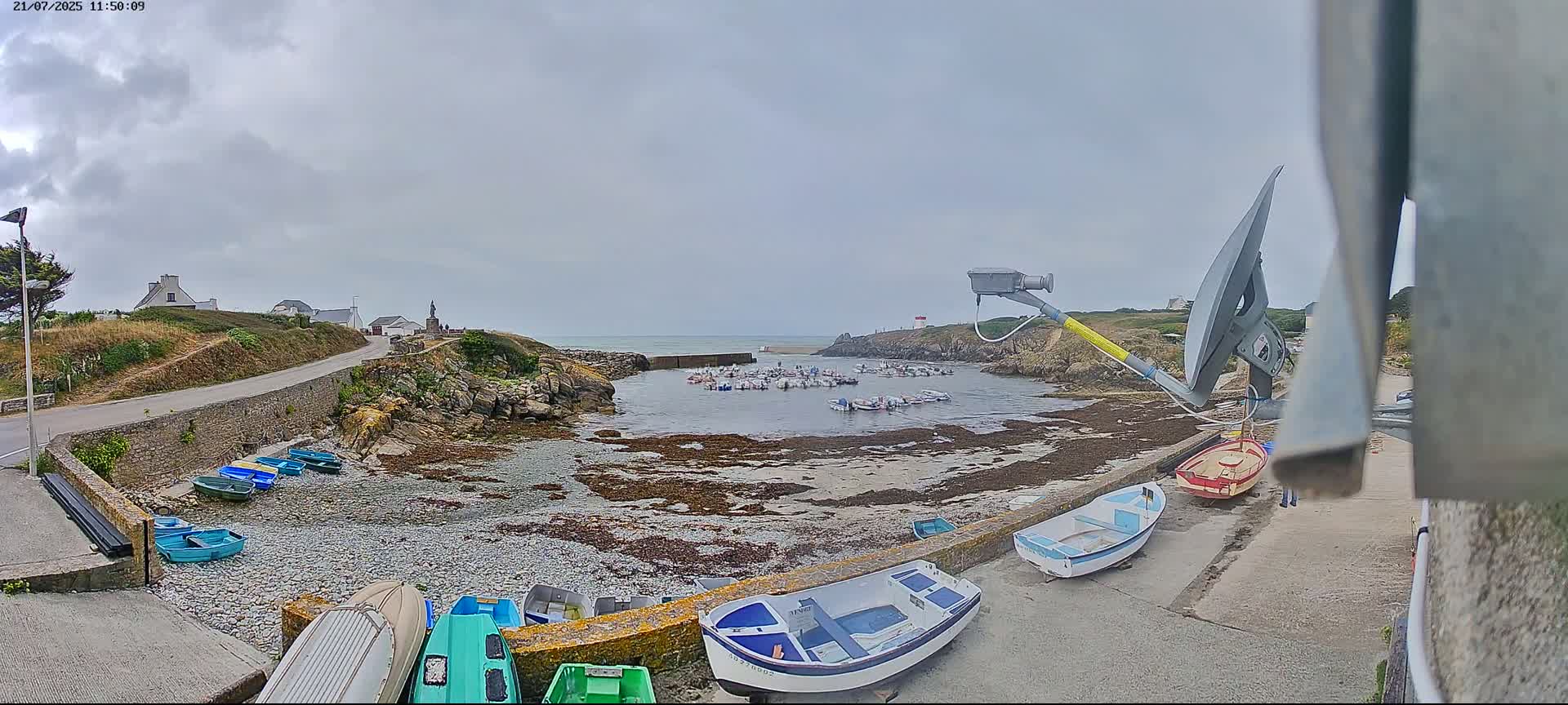 Plouhinec, Pors Poulhan Port Live Cam - Quimper, Finistère, Bretagne, France