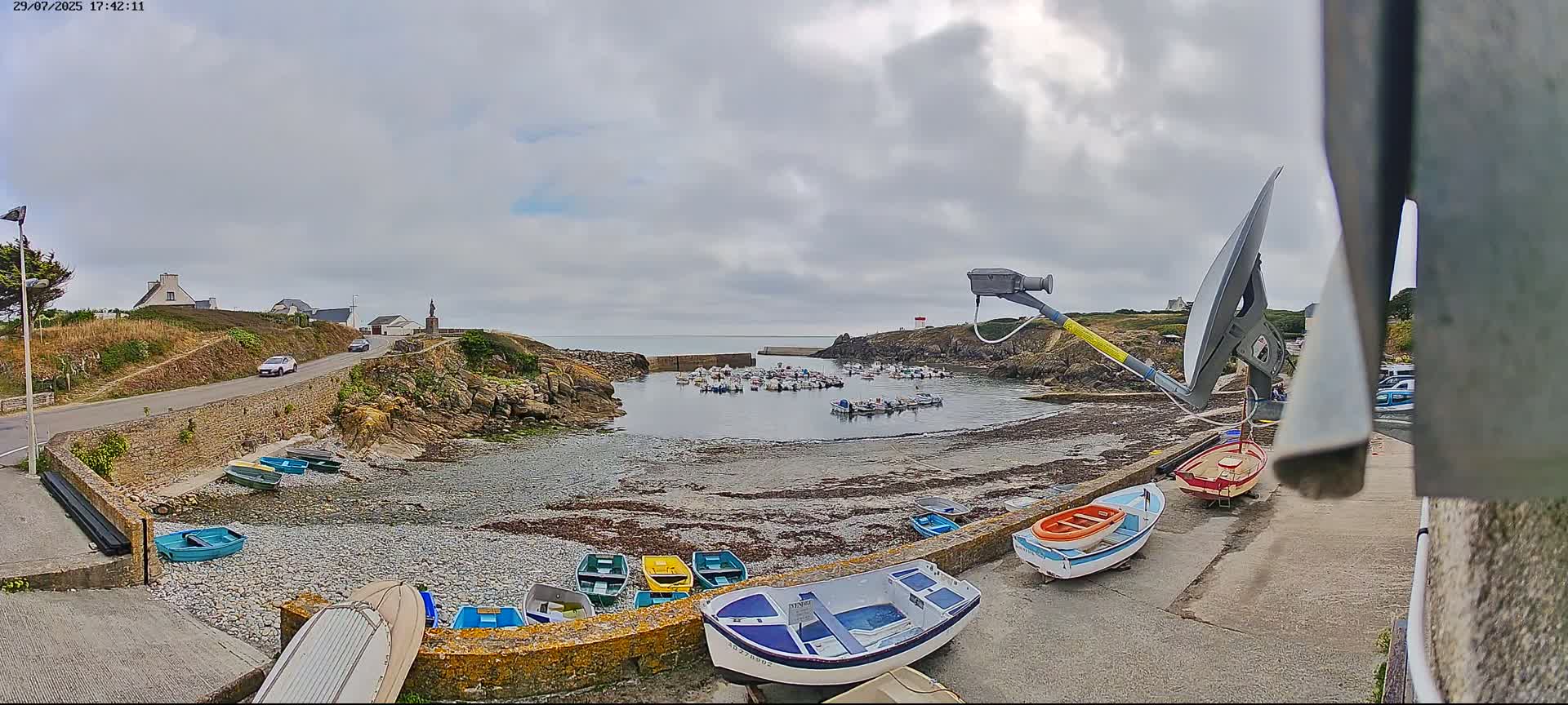 Plouhinec, Pors Poulhan Port Live Cam - Quimper, Finistère, Bretagne, France