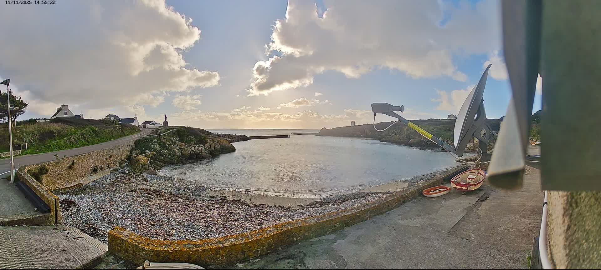 Plouhinec, Pors Poulhan Port Live Cam - Quimper, Finistère, Bretagne, France