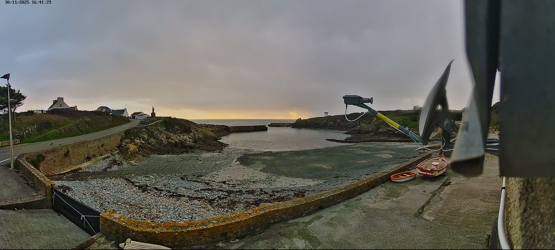 Plouhinec, Pors Poulhan Port Live Cam - Quimper, Finistère, Bretagne, France