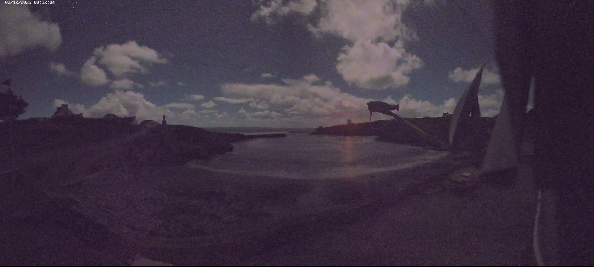 Plouhinec, Pors Poulhan Port Live Cam - Quimper, Finistère, Bretagne, France