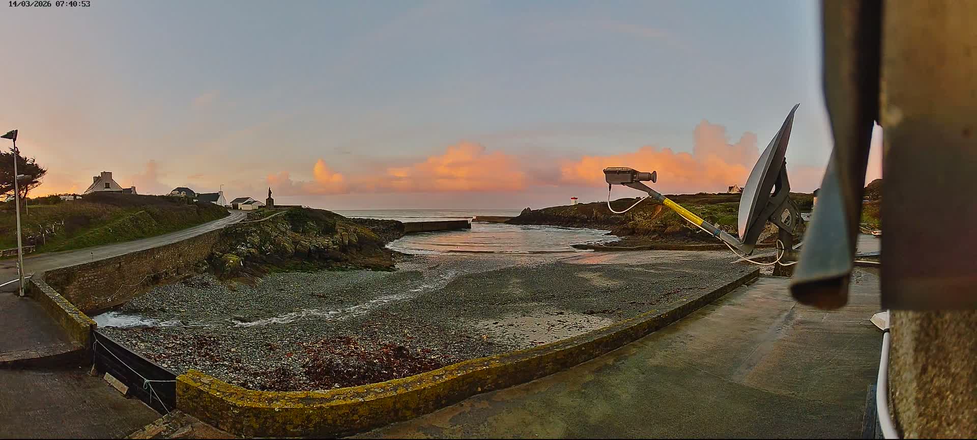 Plouhinec, Pors Poulhan Port Live Cam - Quimper, Finistère, Bretagne, France