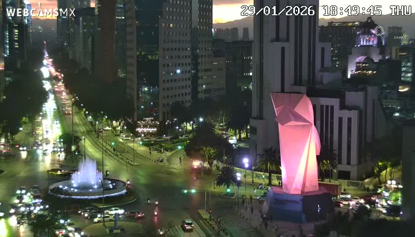 Ciudad de Mexico ,Avenida Paseo de la Reforma Avenue & Torre Caballito (Little Horse Tower) Live Cam -  Cuauhtemoc, Ciudad de Mexico, Mexico