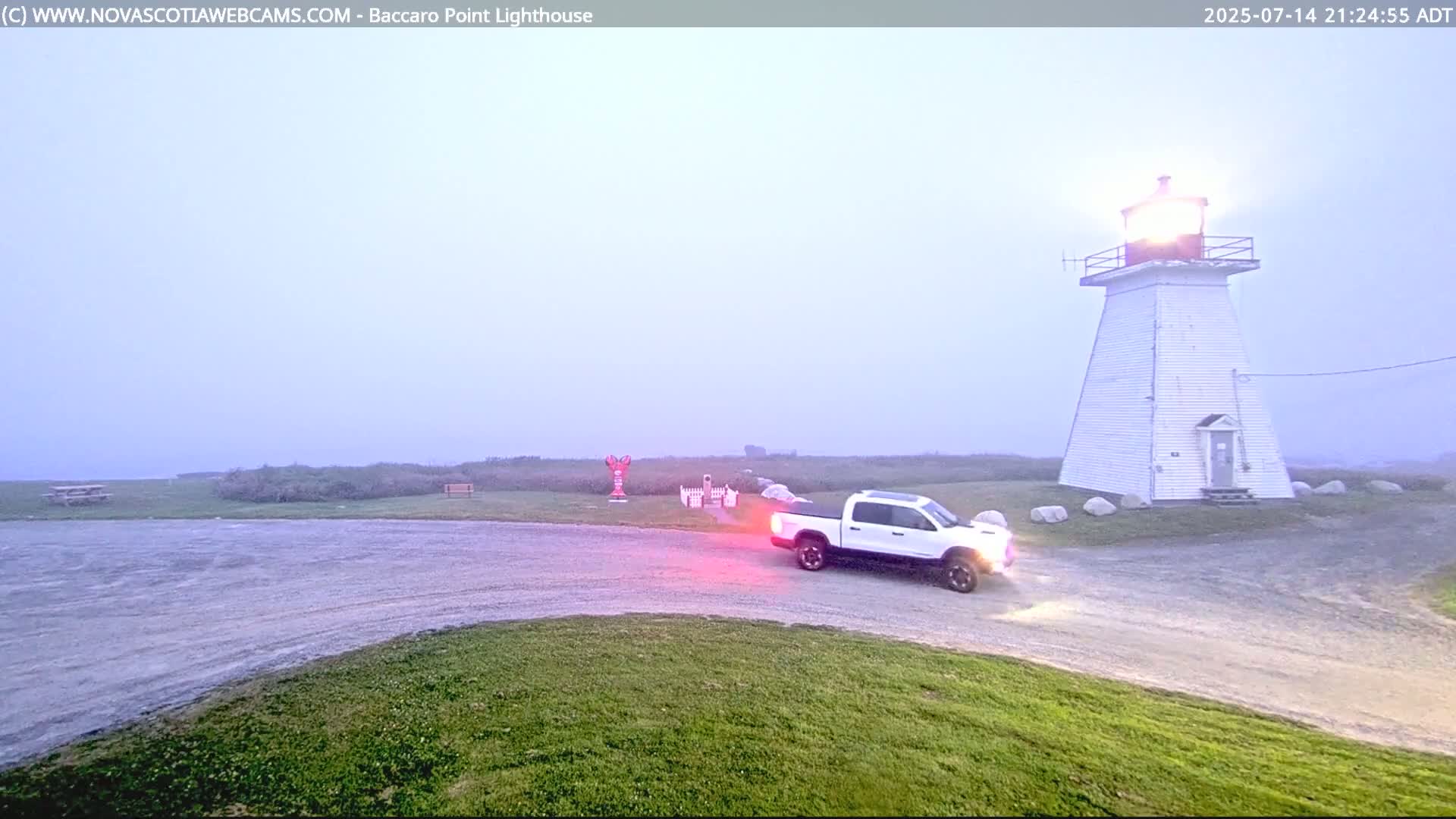 Baccaro Point Lighthouse Live Cam - Barrington, Shelburne, Nova Scotia, Canada