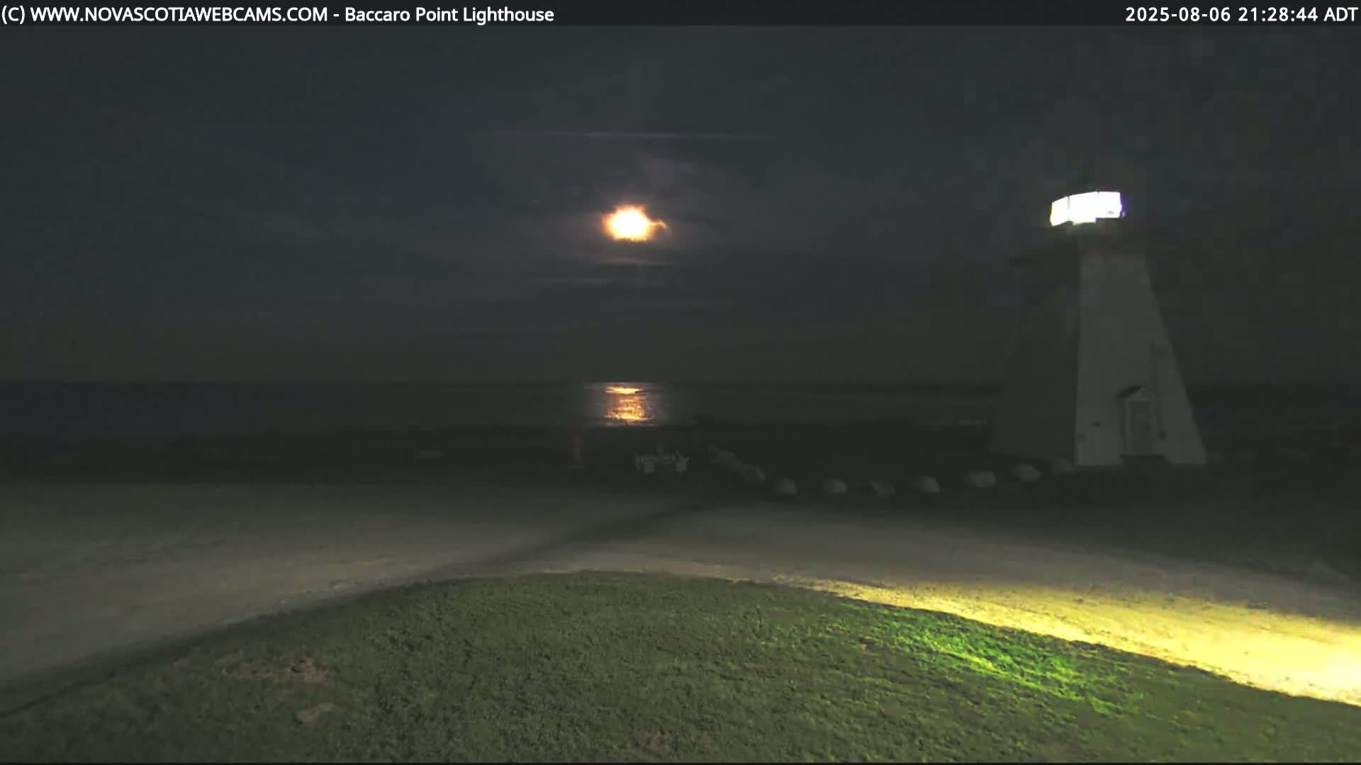 Baccaro Point Lighthouse Live Cam - Barrington, Shelburne, Nova Scotia, Canada