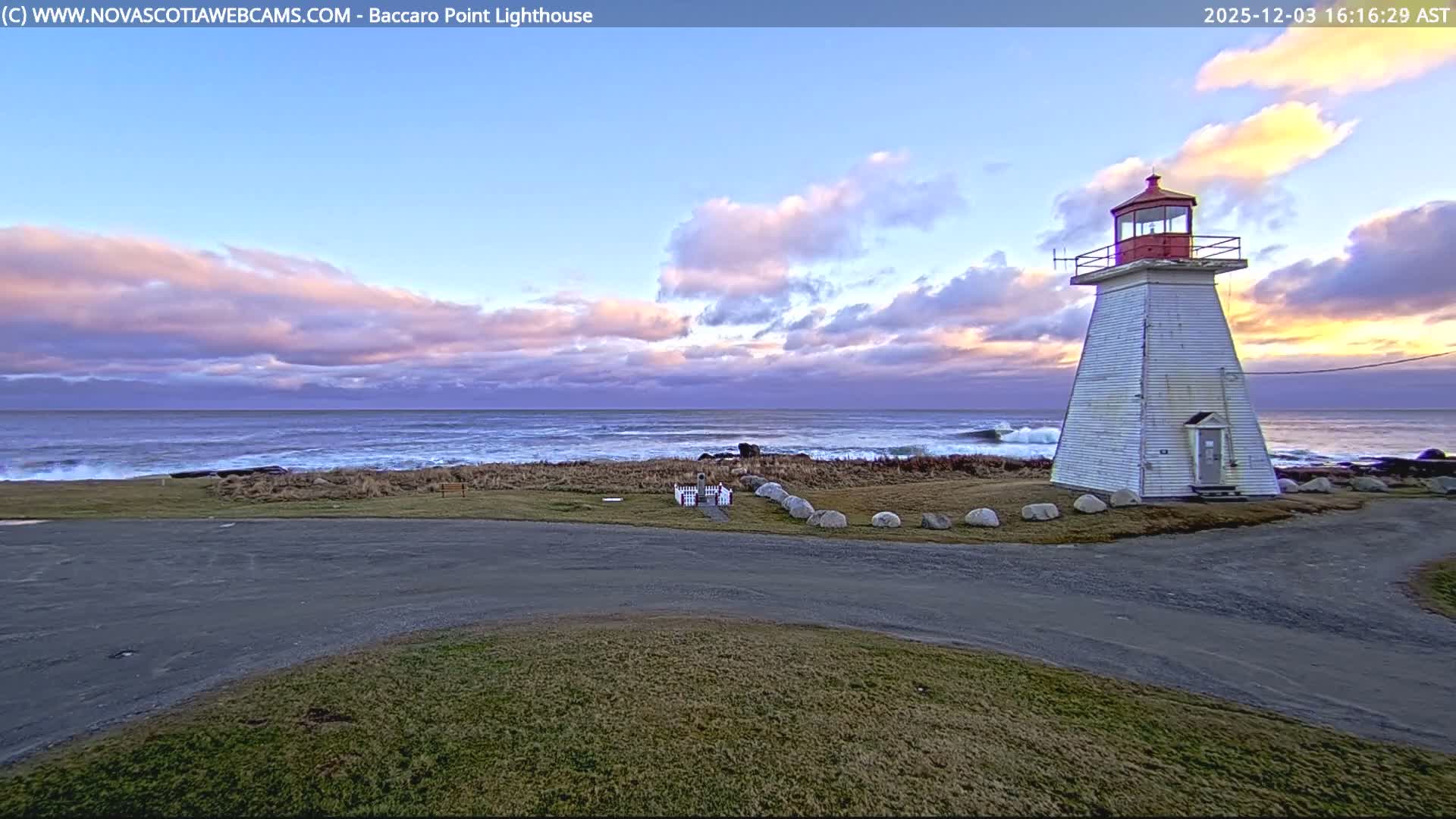 Baccaro Point Lighthouse Live Cam - Barrington, Shelburne, Nova Scotia, Canada