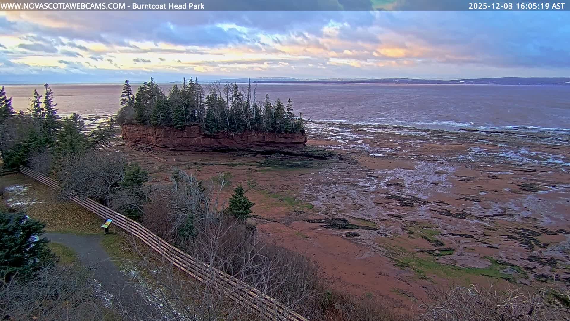 Burntcoat Head Park & Minas Basin Live Cam - East Hants, Hants, Nova Scotia, Canada